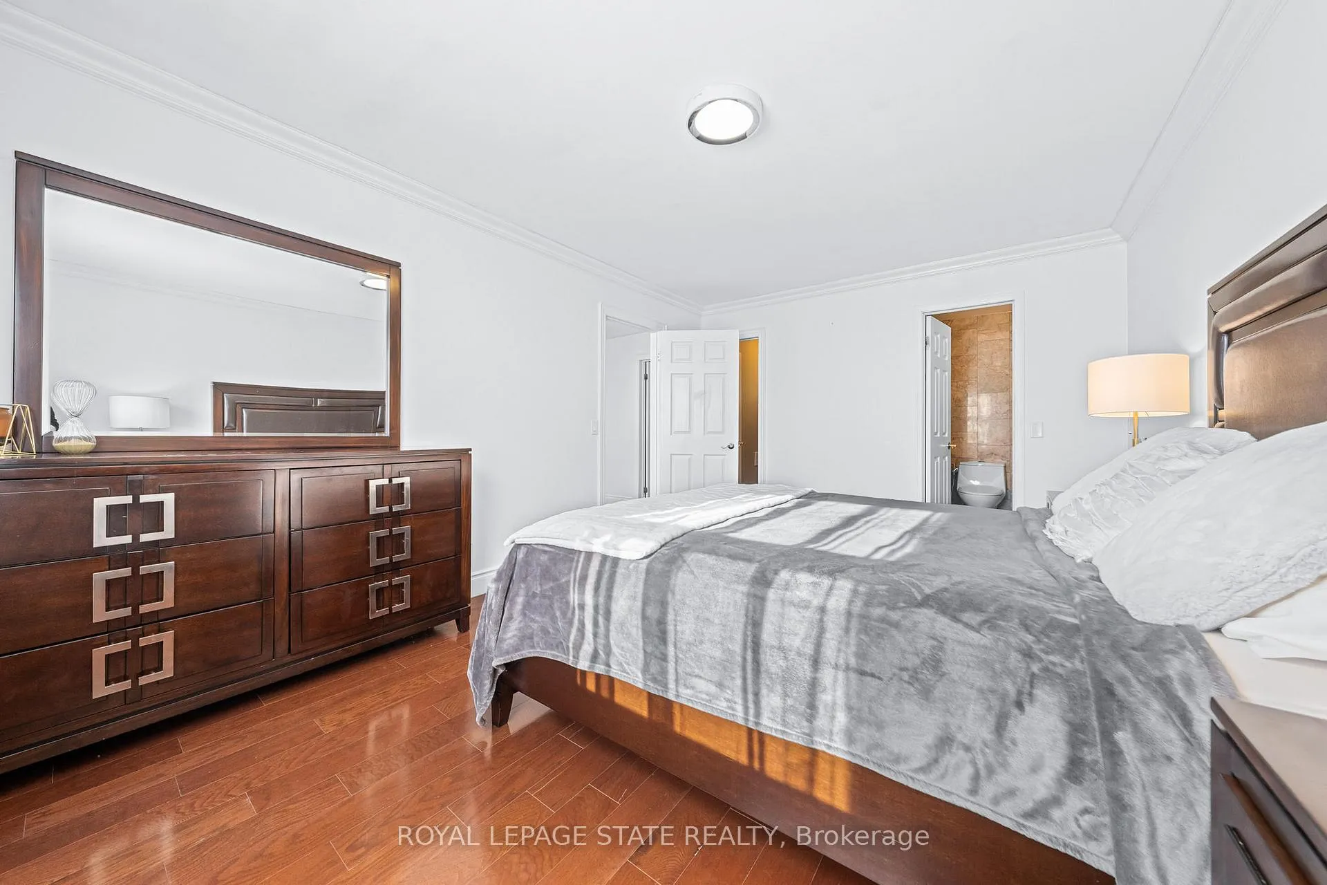 Photo 32 of 46 Novoco Drive, Hamilton, Gurnett — HOMEH