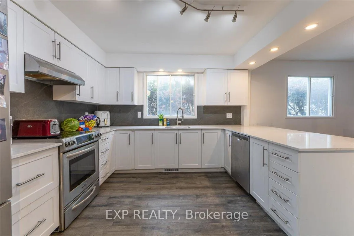 Photo 14 of 6383 Larmond Avenue, Ottawa, Chateauneuf — HOMEH