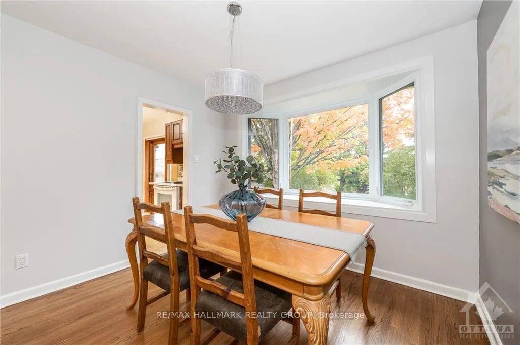 Photo 5 of Unit A, 1132 Cline Crescent, Ottawa, Bel Air Heights — HOMEH