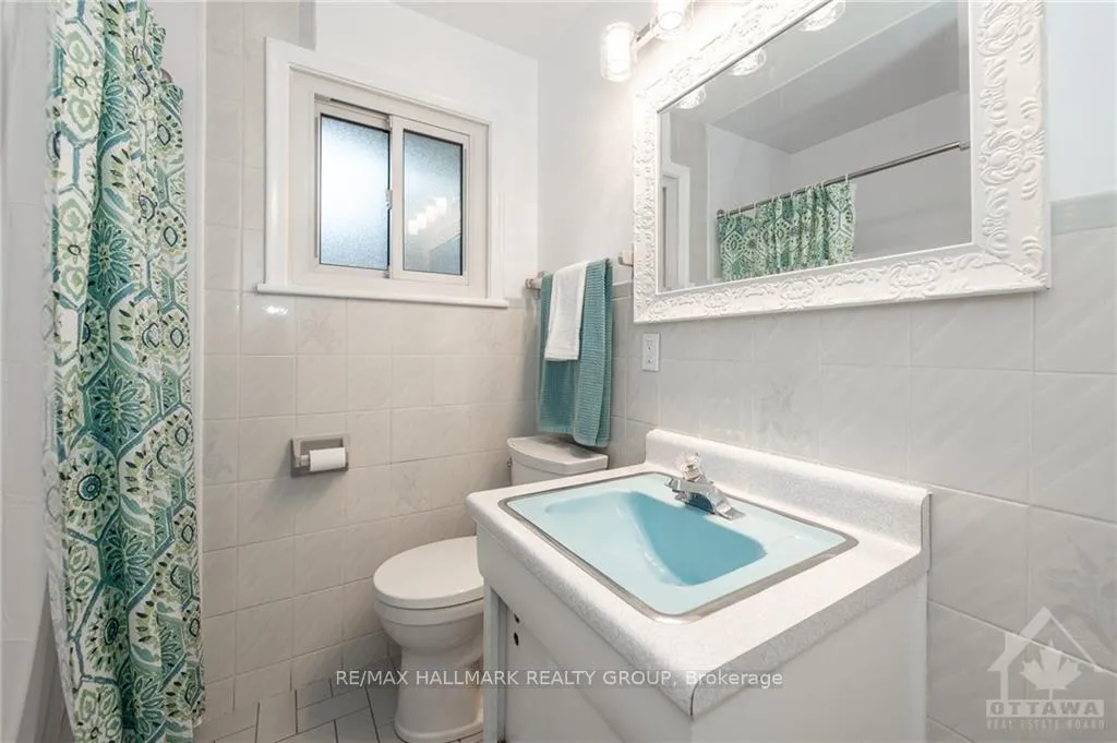 Photo 15 of Unit A, 1132 Cline Crescent, Ottawa, Bel Air Heights — HOMEH