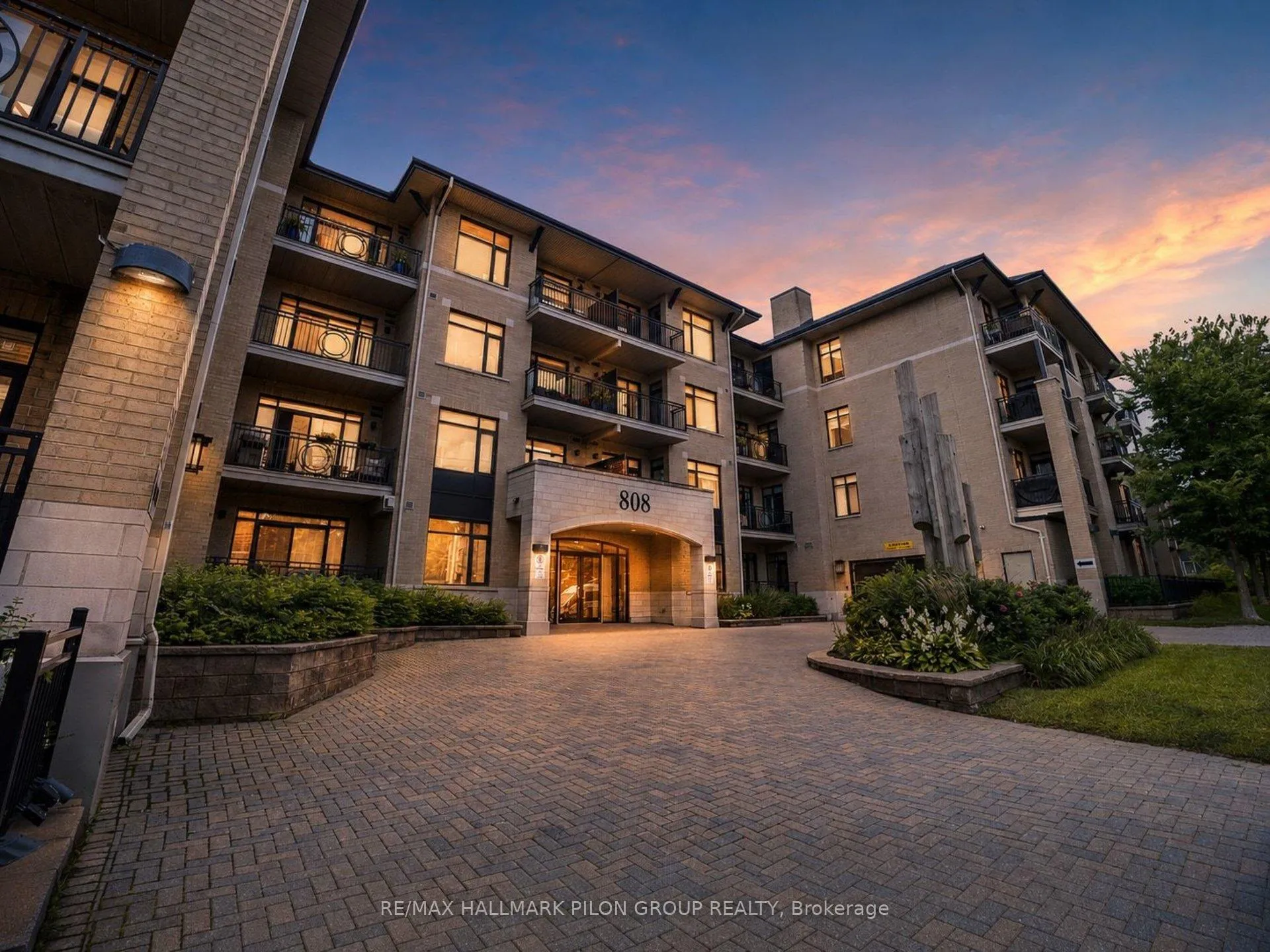 Front of Unit 205, 808 Bronson Avenue