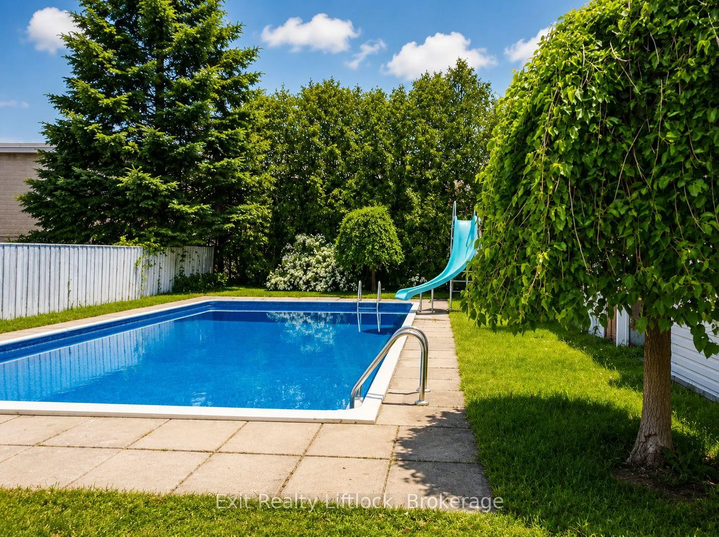 Photo 2 of 644 Hawley Street, Peterborough, Otonabee Ward 1 — HOMEH