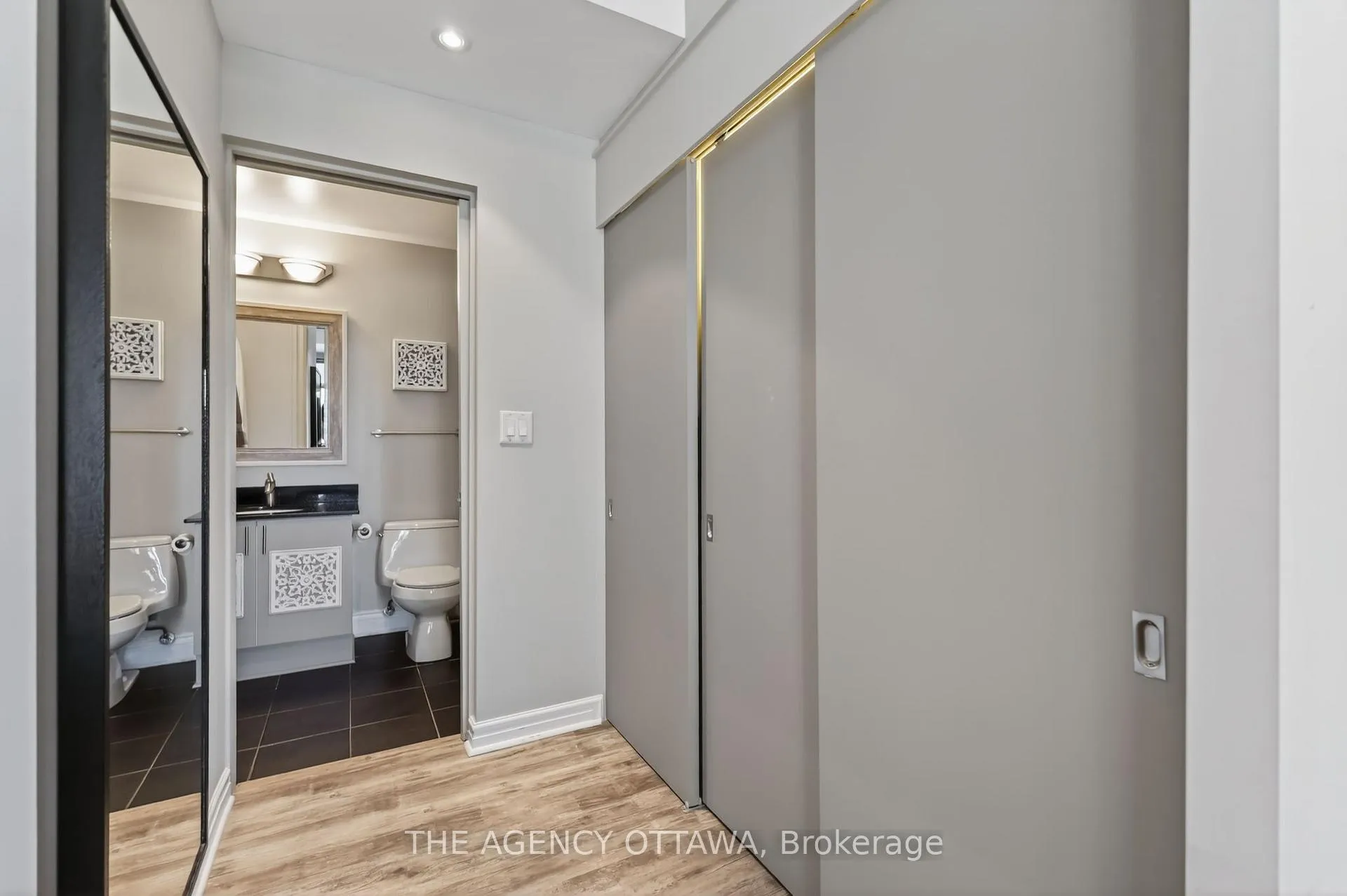 Photo 25 of Unit 905, 85 Bronson Avenue, Ottawa, Ottawa Centre — HOMEH