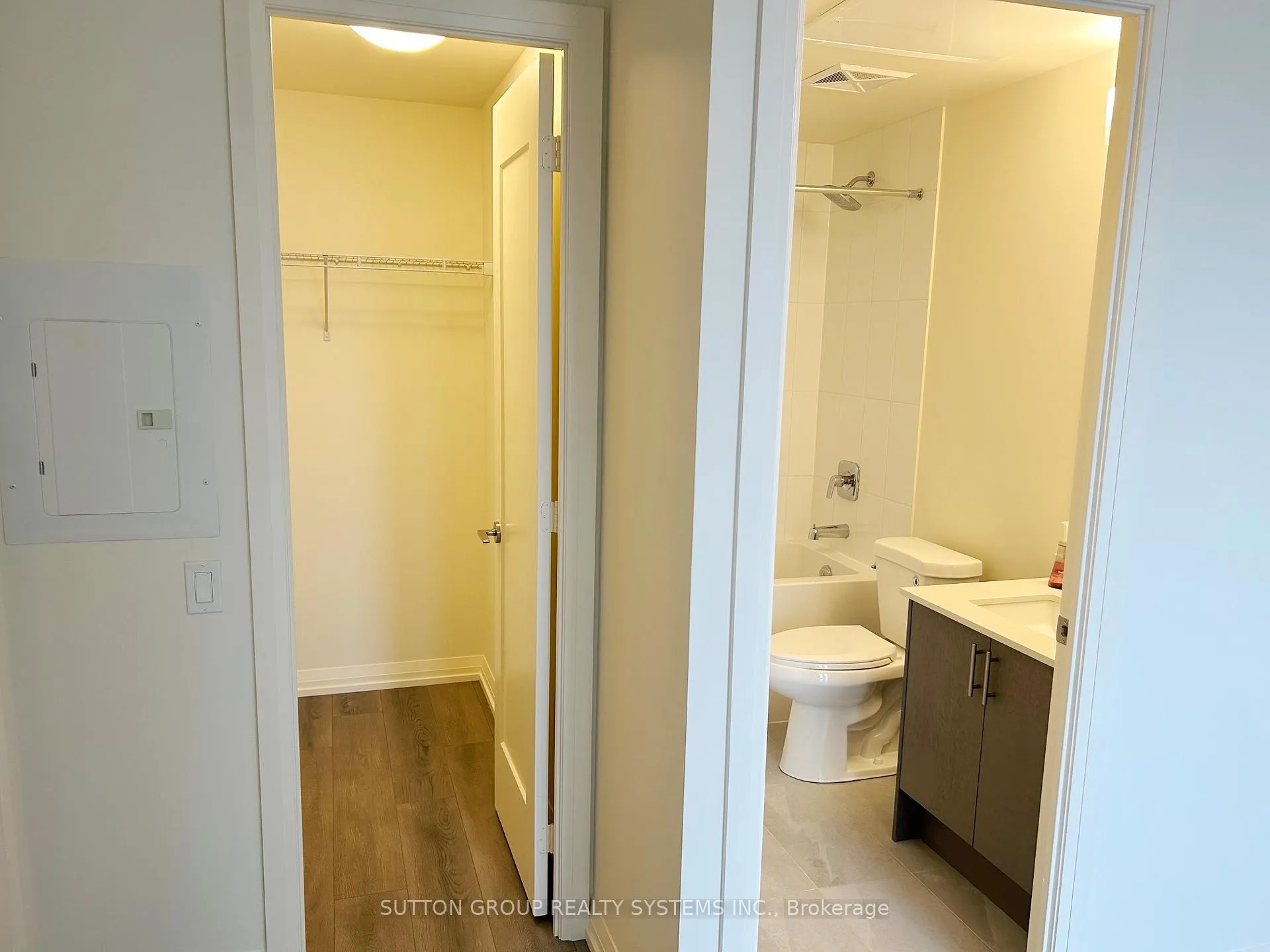 Photo 11 of Unit 1904, 27 Korda Gate, Vaughan, Vellore Village — HOMEH