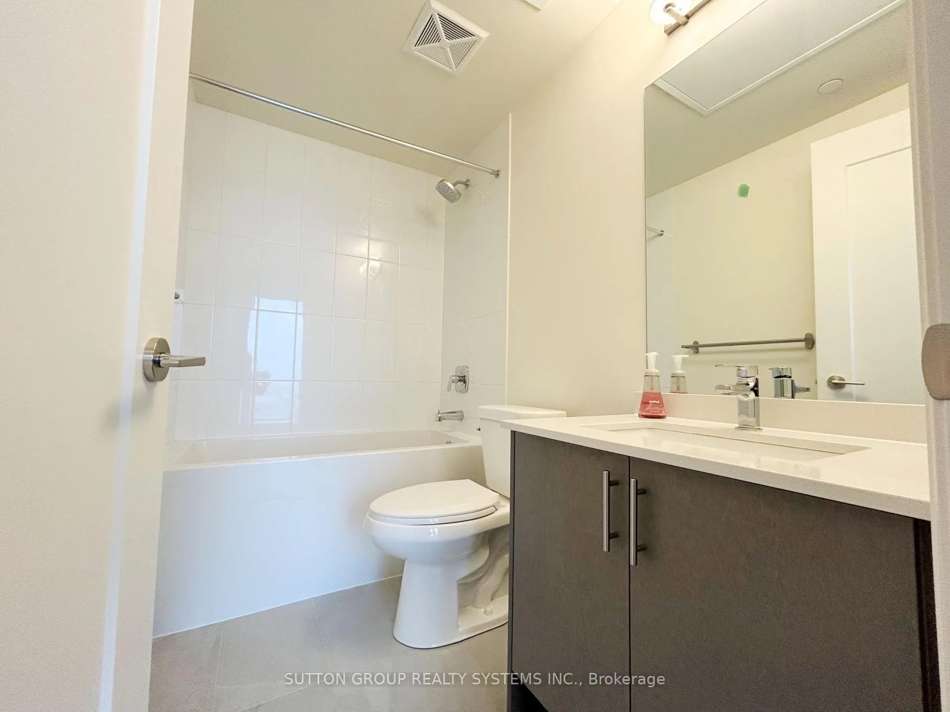 Photo 12 of Unit 1904, 27 Korda Gate, Vaughan, Vellore Village — HOMEH