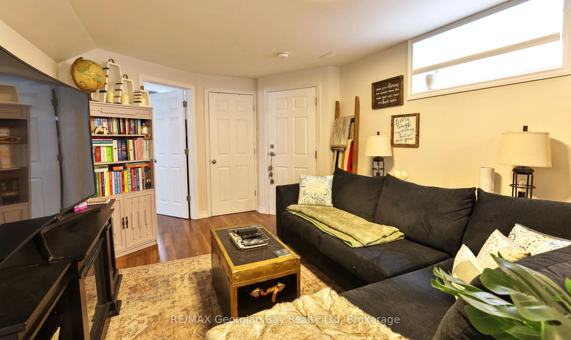Photo 26 of 415 Irwin Street, Midland — HOMEH