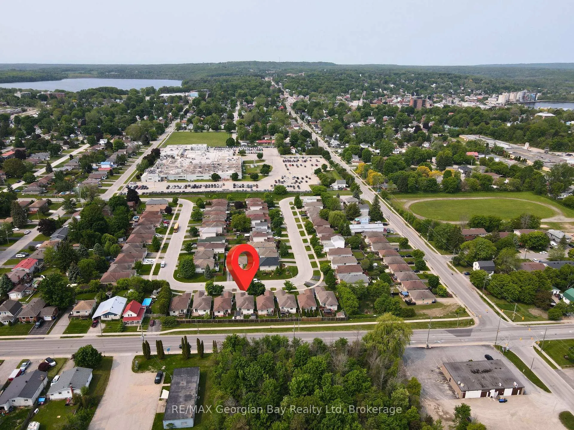 Photo 38 of 415 Irwin Street, Midland — HOMEH