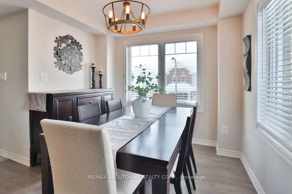 Photo 19 of 1133 Duignan Crescent, Milton, Ford — HOMEH