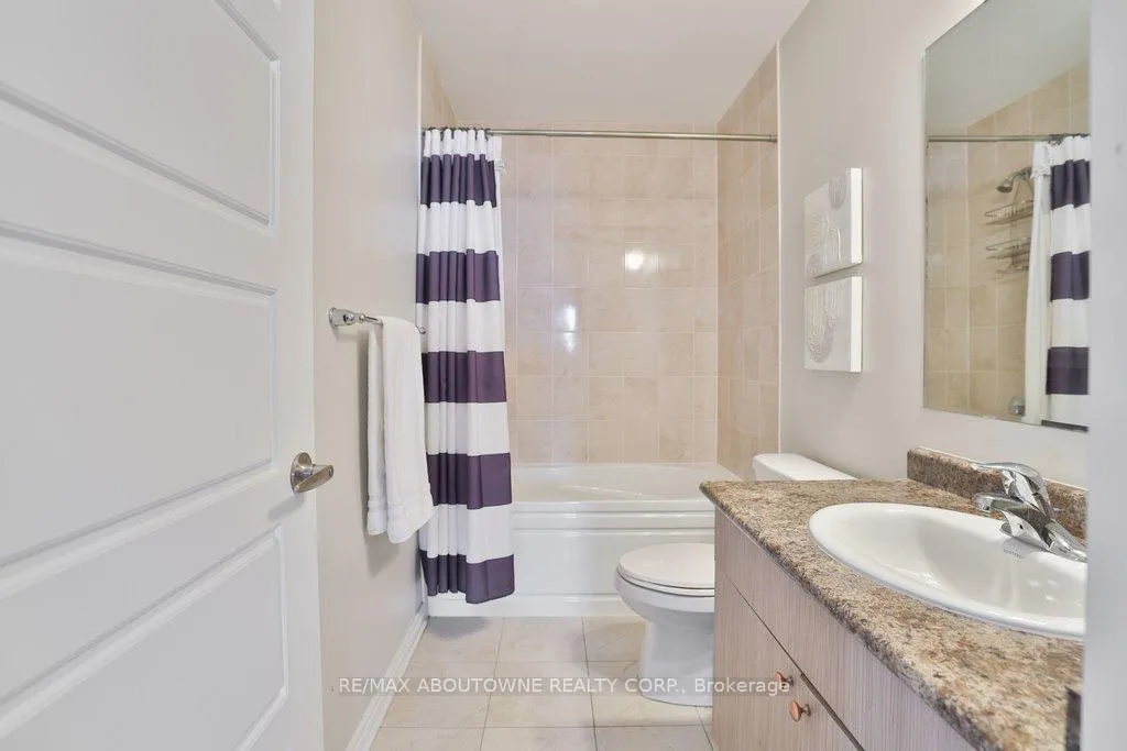Photo 27 of 1133 Duignan Crescent, Milton, Ford — HOMEH