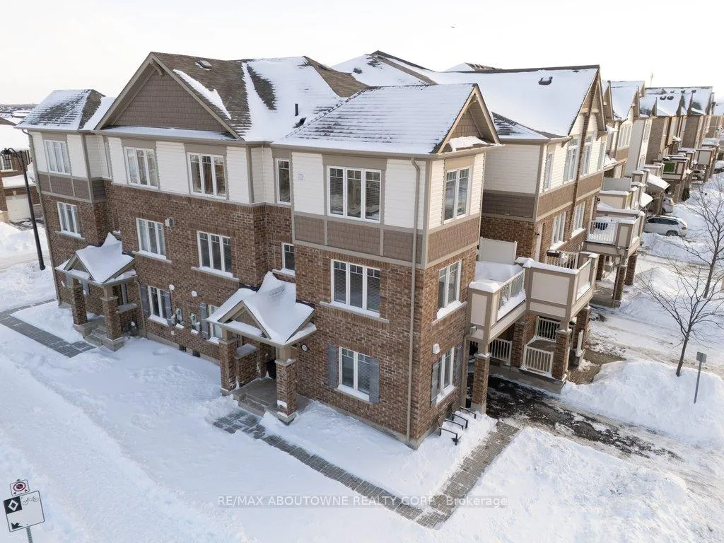 Photo 40 of 1133 Duignan Crescent, Milton, Ford — HOMEH