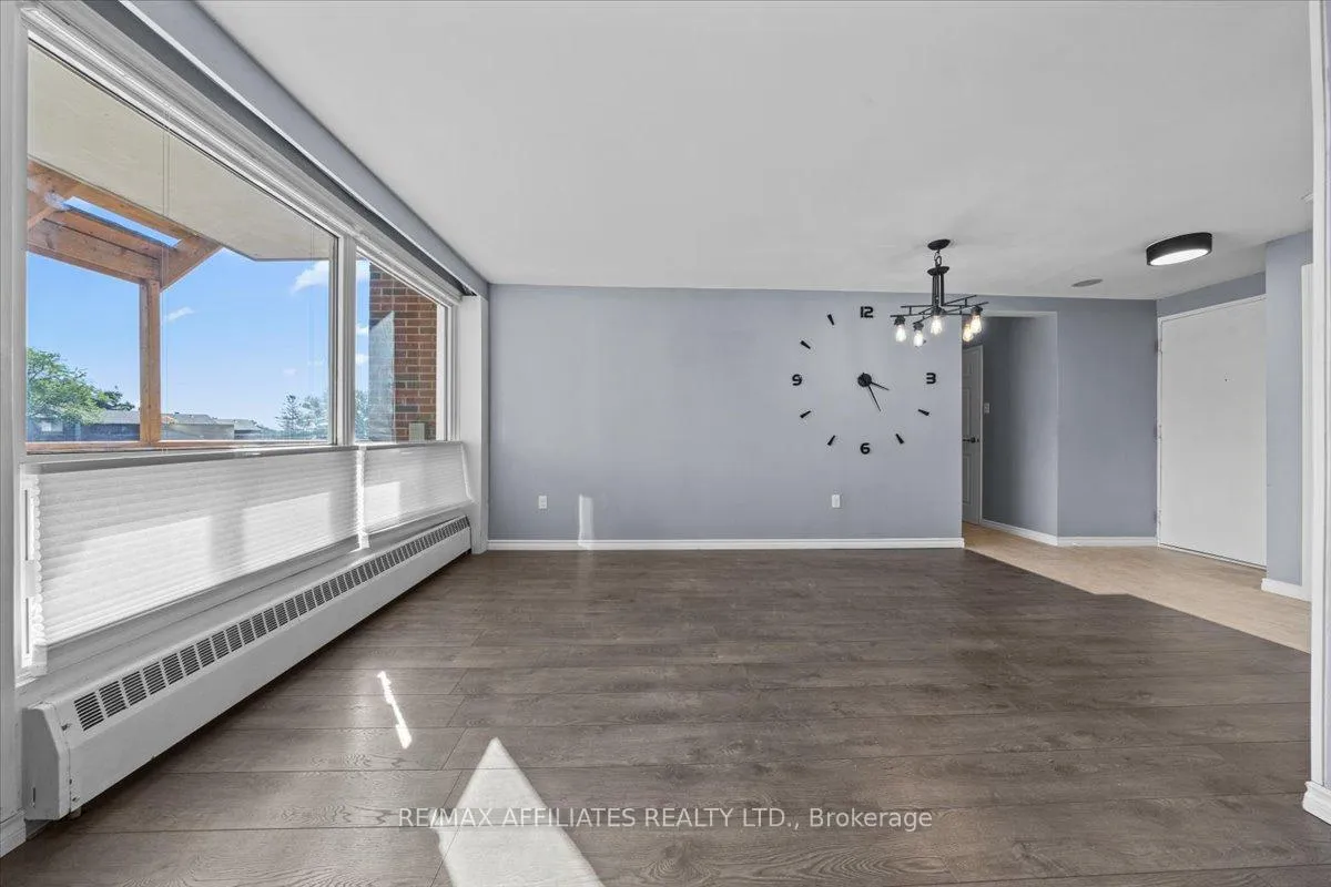 Photo 7 of Unit 113, 915 Elmsmere Road, Ottawa, Beacon Hill South — HOMEH