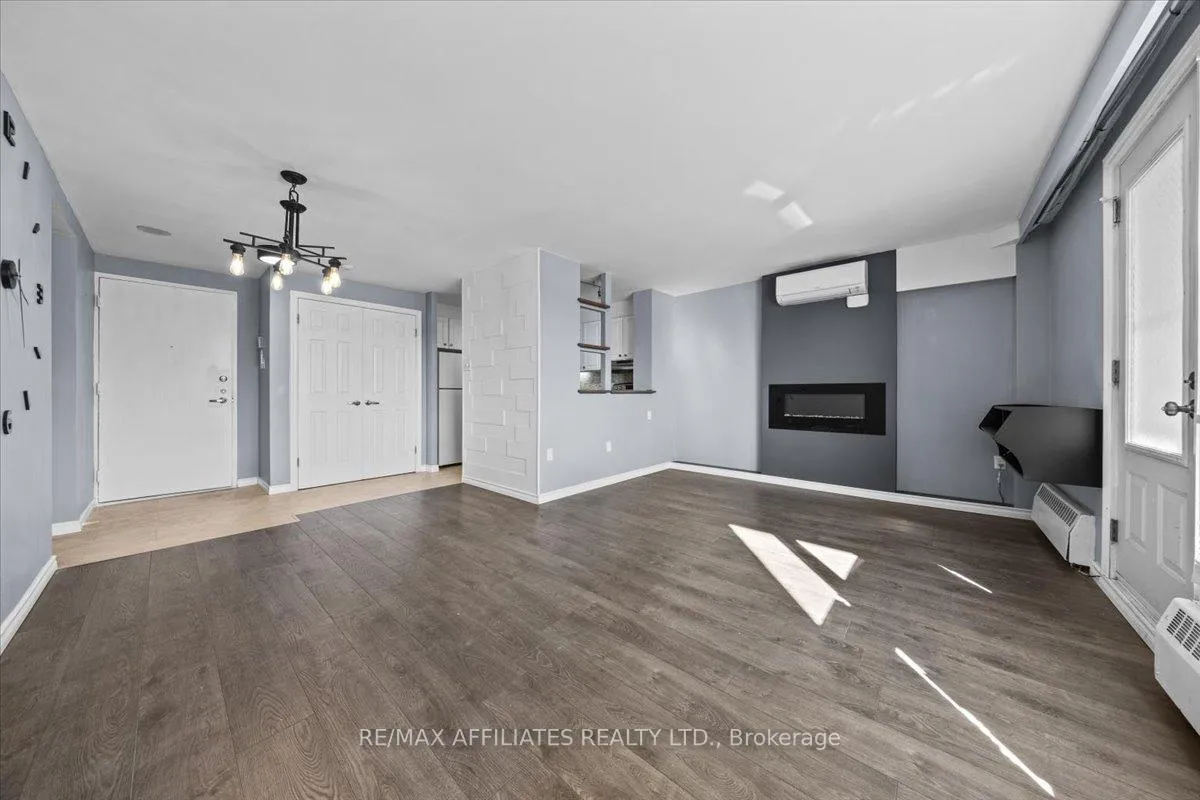 Photo 8 of Unit 113, 915 Elmsmere Road, Ottawa, Beacon Hill South — HOMEH