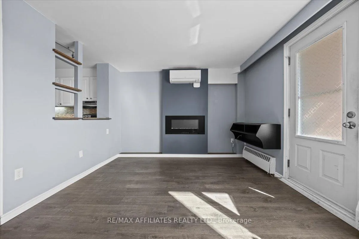 Photo 9 of Unit 113, 915 Elmsmere Road, Ottawa, Beacon Hill South — HOMEH