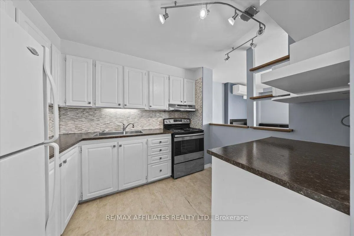 Photo 13 of Unit 113, 915 Elmsmere Road, Ottawa, Beacon Hill South — HOMEH