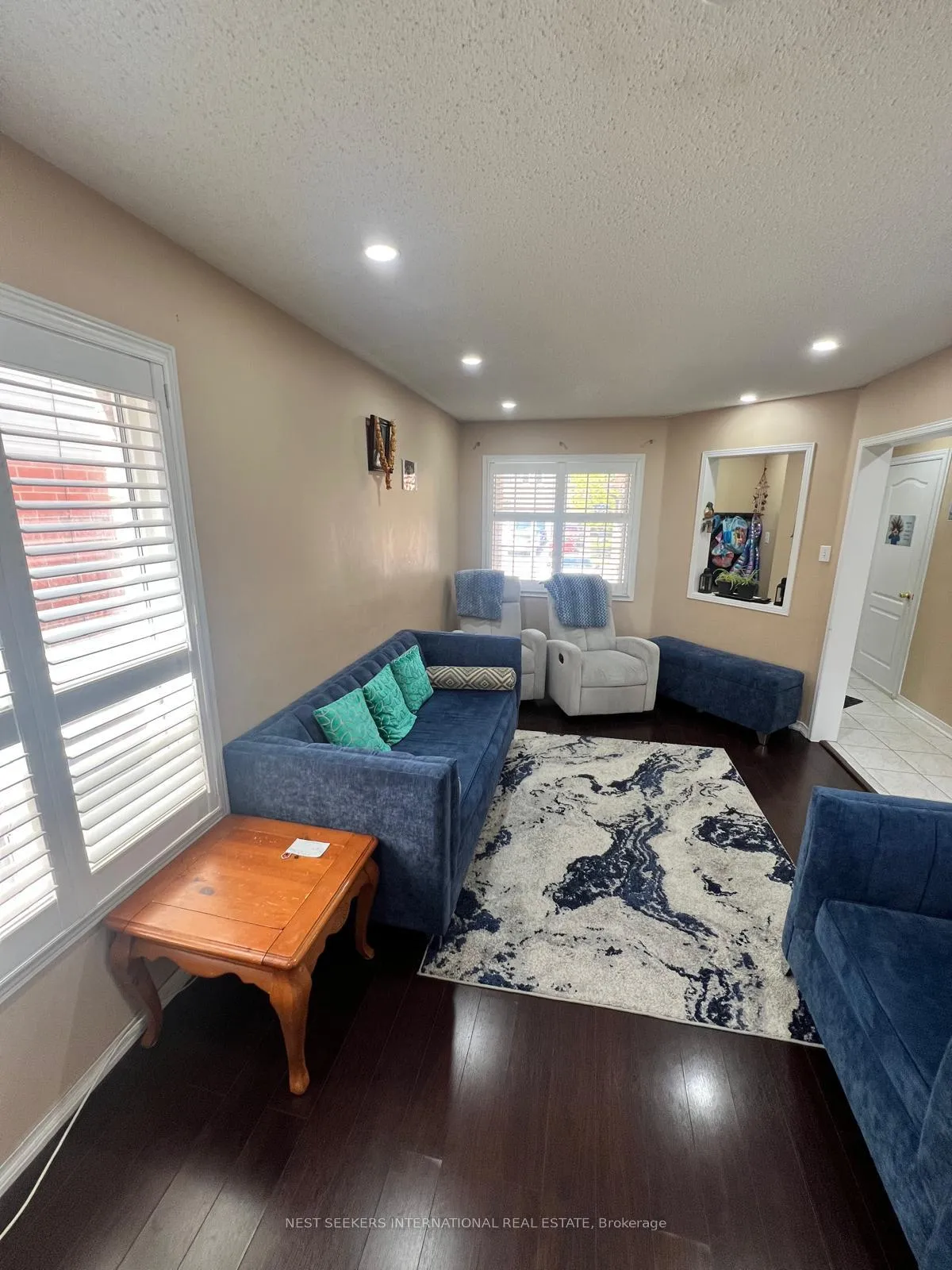 Photo 2 of 14 Needlewood Lane, Brampton, Sandringham-Wellington — HOMEH