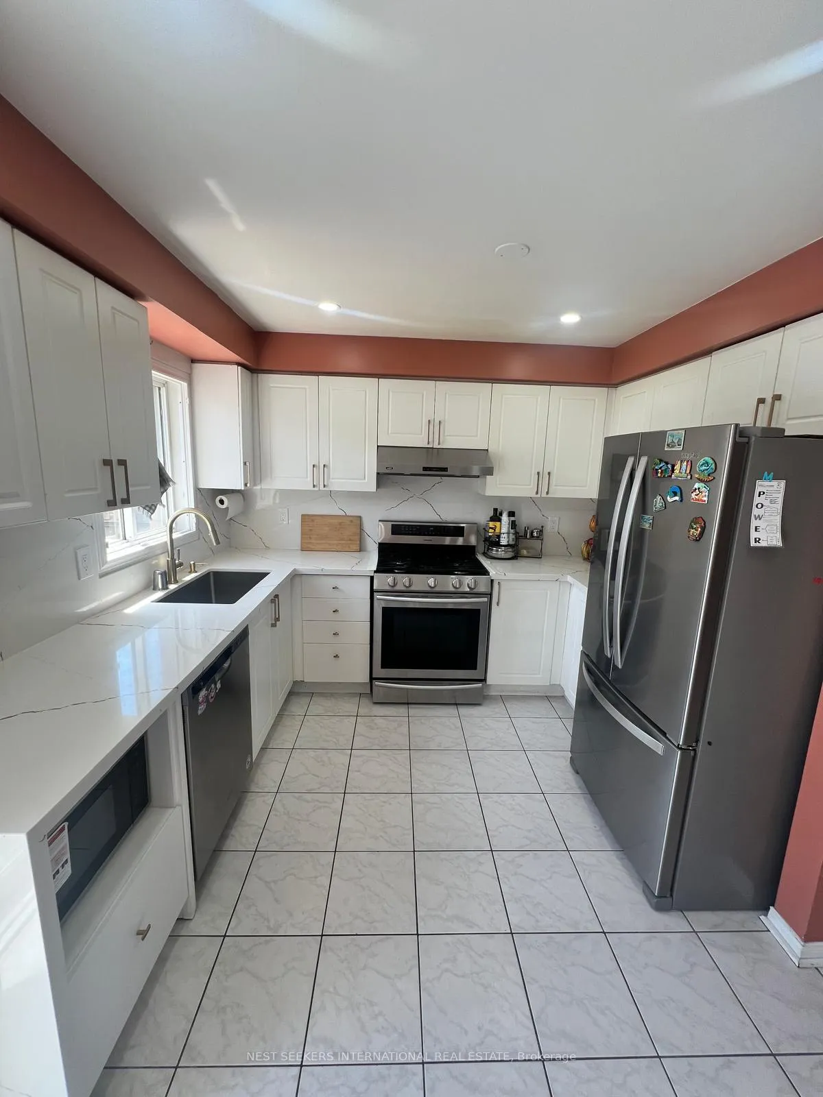 Photo 13 of 14 Needlewood Lane, Brampton, Sandringham-Wellington — HOMEH