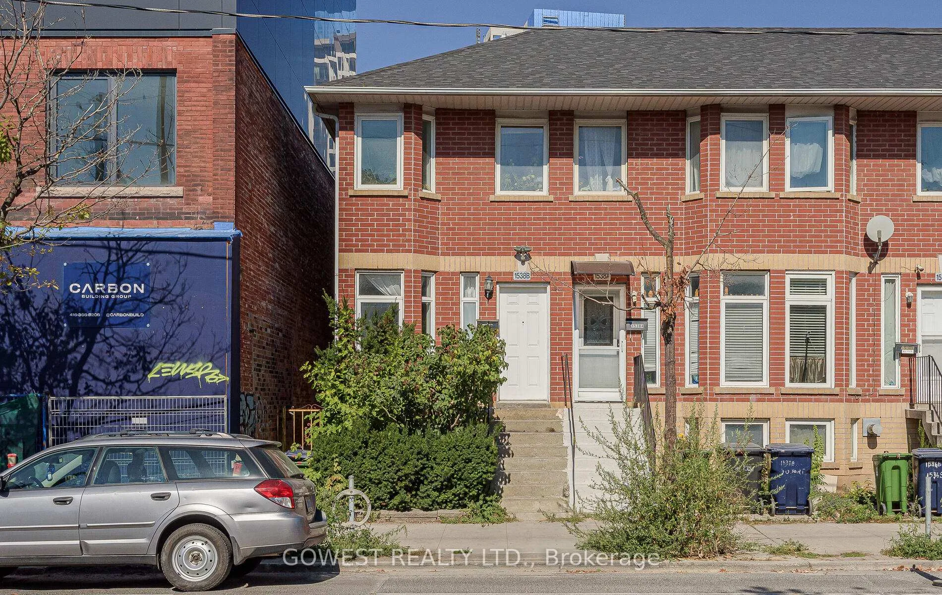 Front of Unit B, 1538 Dupont Street