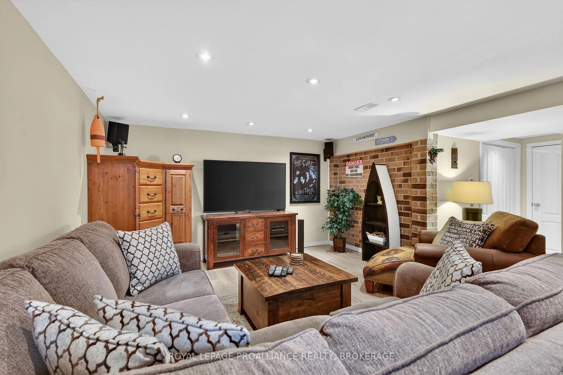 Photo 22 of 759 Somerset Crescent, Kingston, North of Taylor-Kidd Blvd — HOMEH