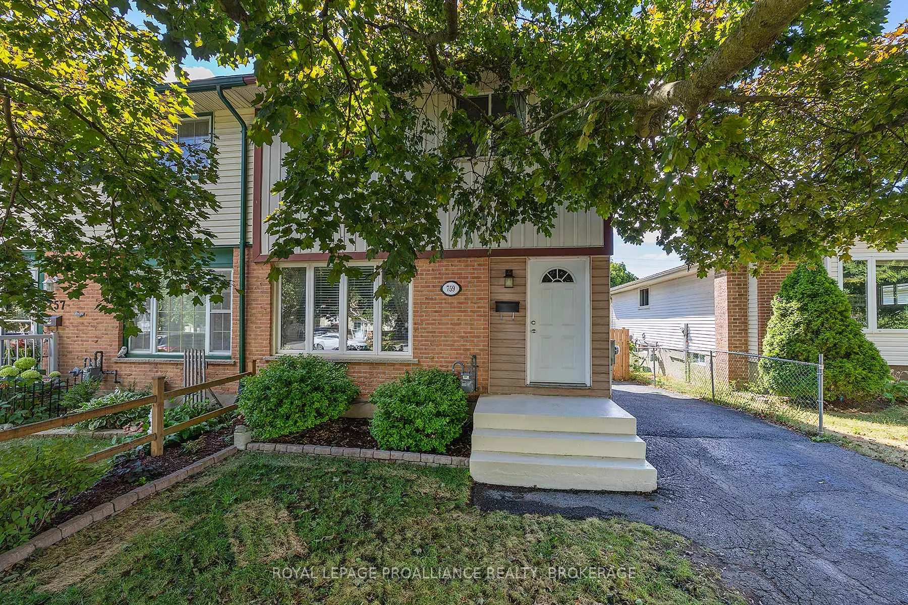Photo 32 of 759 Somerset Crescent, Kingston, North of Taylor-Kidd Blvd — HOMEH