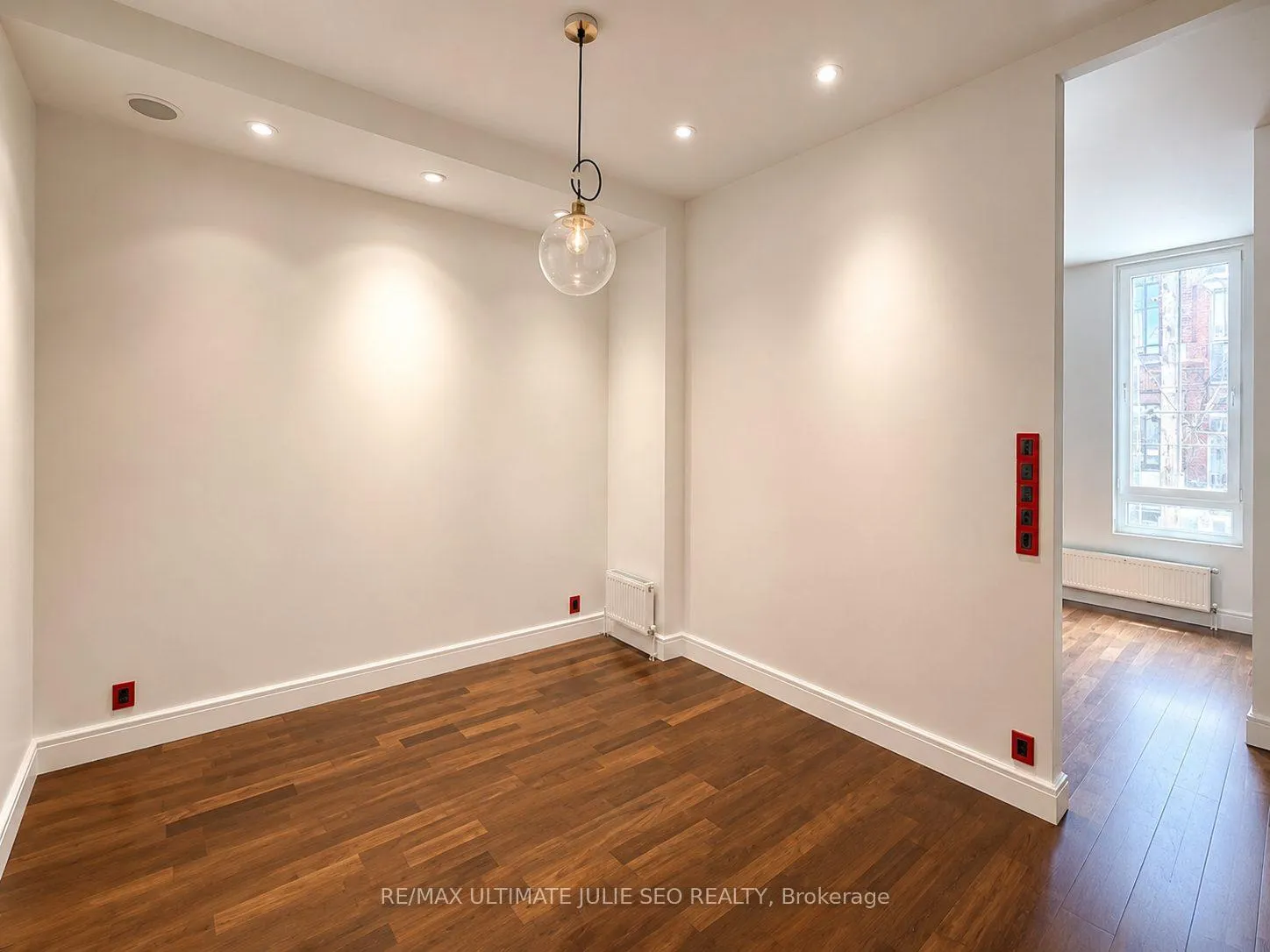 Photo 6 of Unit 2nd floor, 702 Queen Street W, Toronto, Trinity-Bellwoods — HOMEH