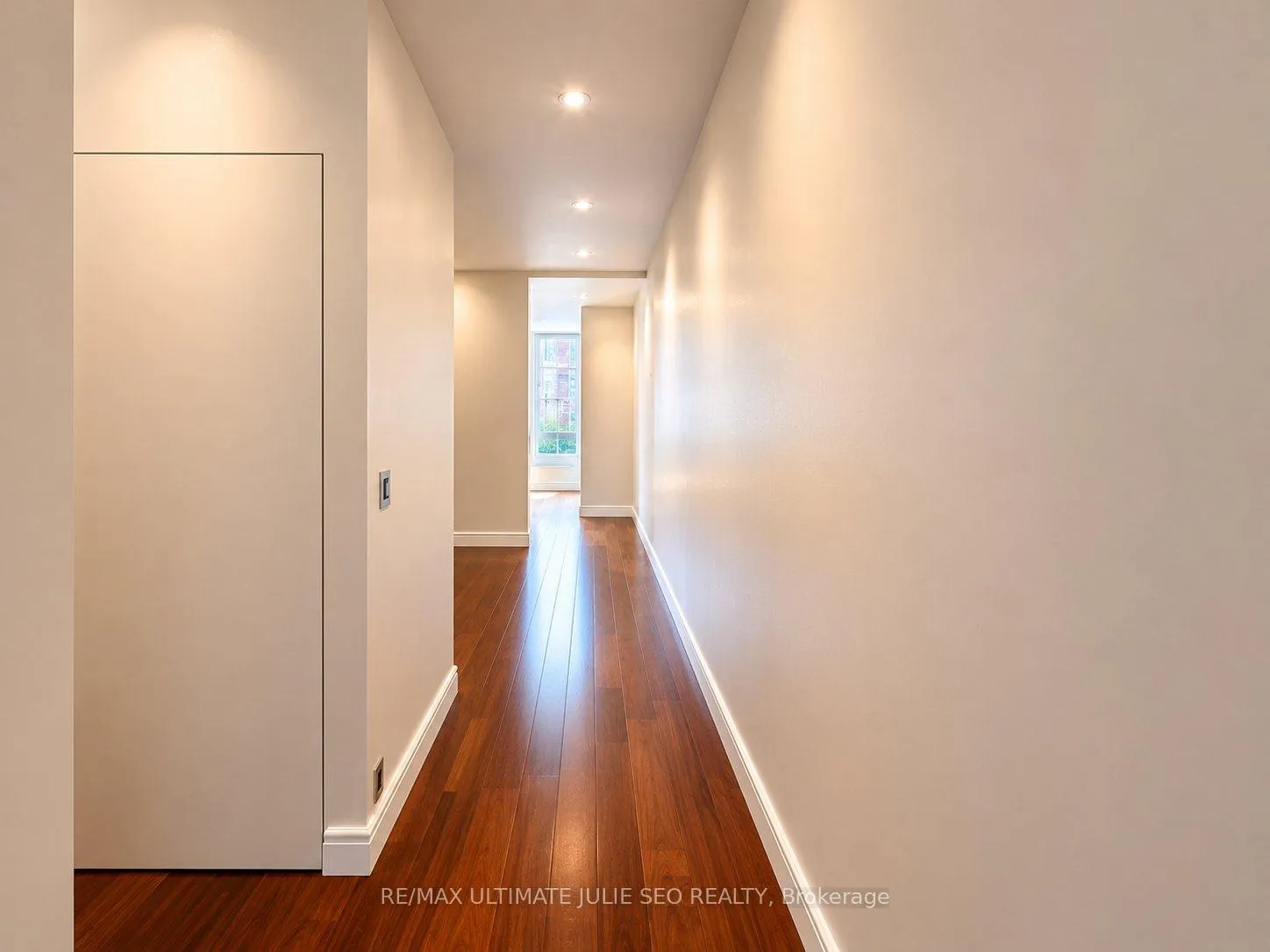 Photo 9 of Unit 2nd floor, 702 Queen Street W, Toronto, Trinity-Bellwoods — HOMEH