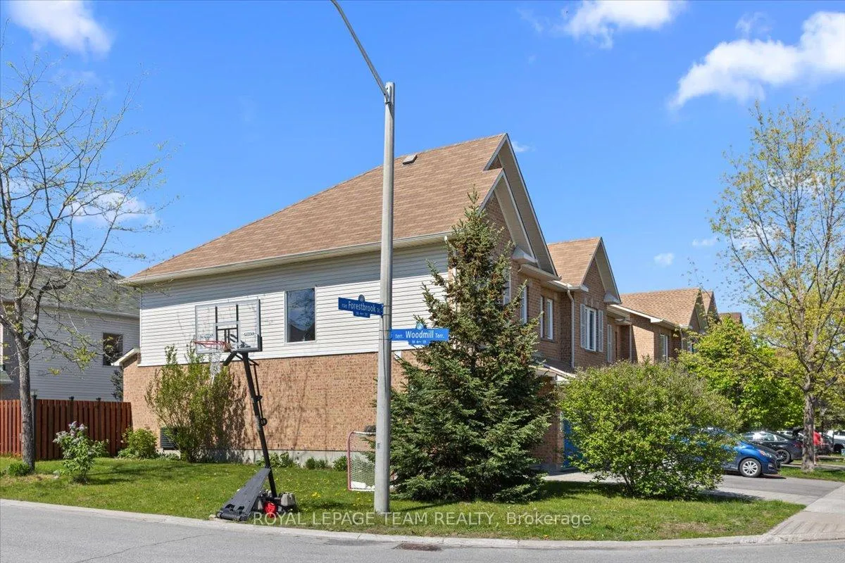 Photo 3 of 345 Forestbrook Street, Ottawa, Kanata - Morgan's Grant/South March — HOMEH