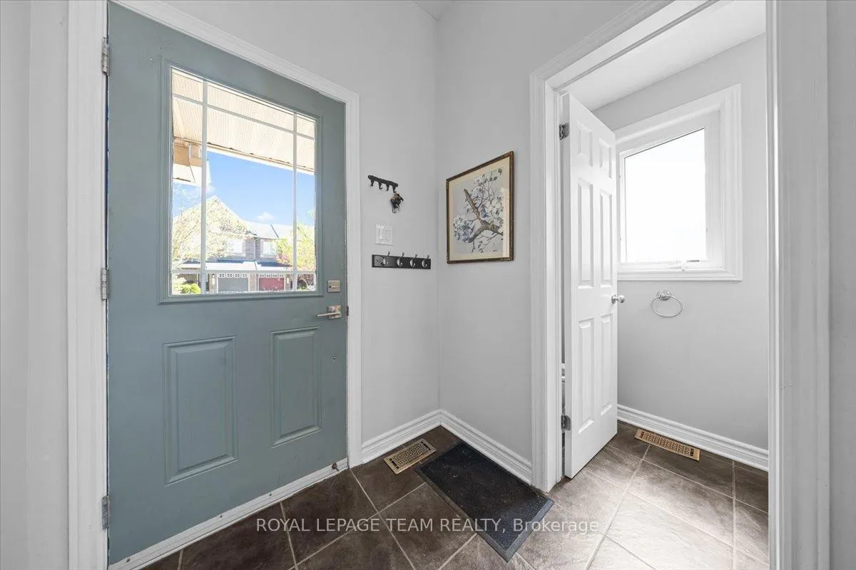 Photo 9 of 345 Forestbrook Street, Ottawa, Kanata - Morgan's Grant/South March — HOMEH