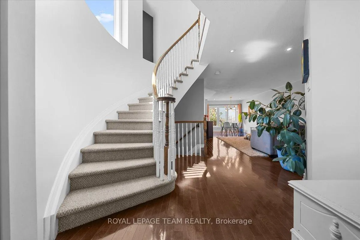 Photo 12 of 345 Forestbrook Street, Ottawa, Kanata - Morgan's Grant/South March — HOMEH