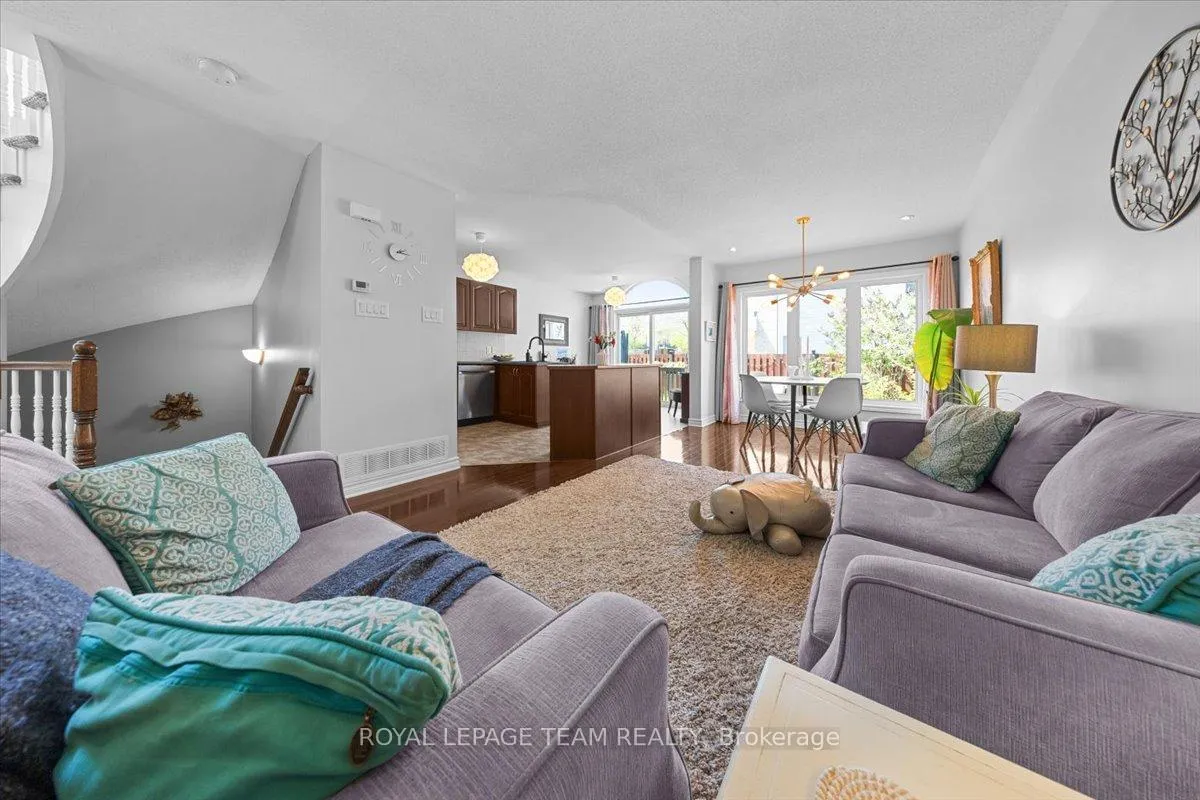 Photo 14 of 345 Forestbrook Street, Ottawa, Kanata - Morgan's Grant/South March — HOMEH