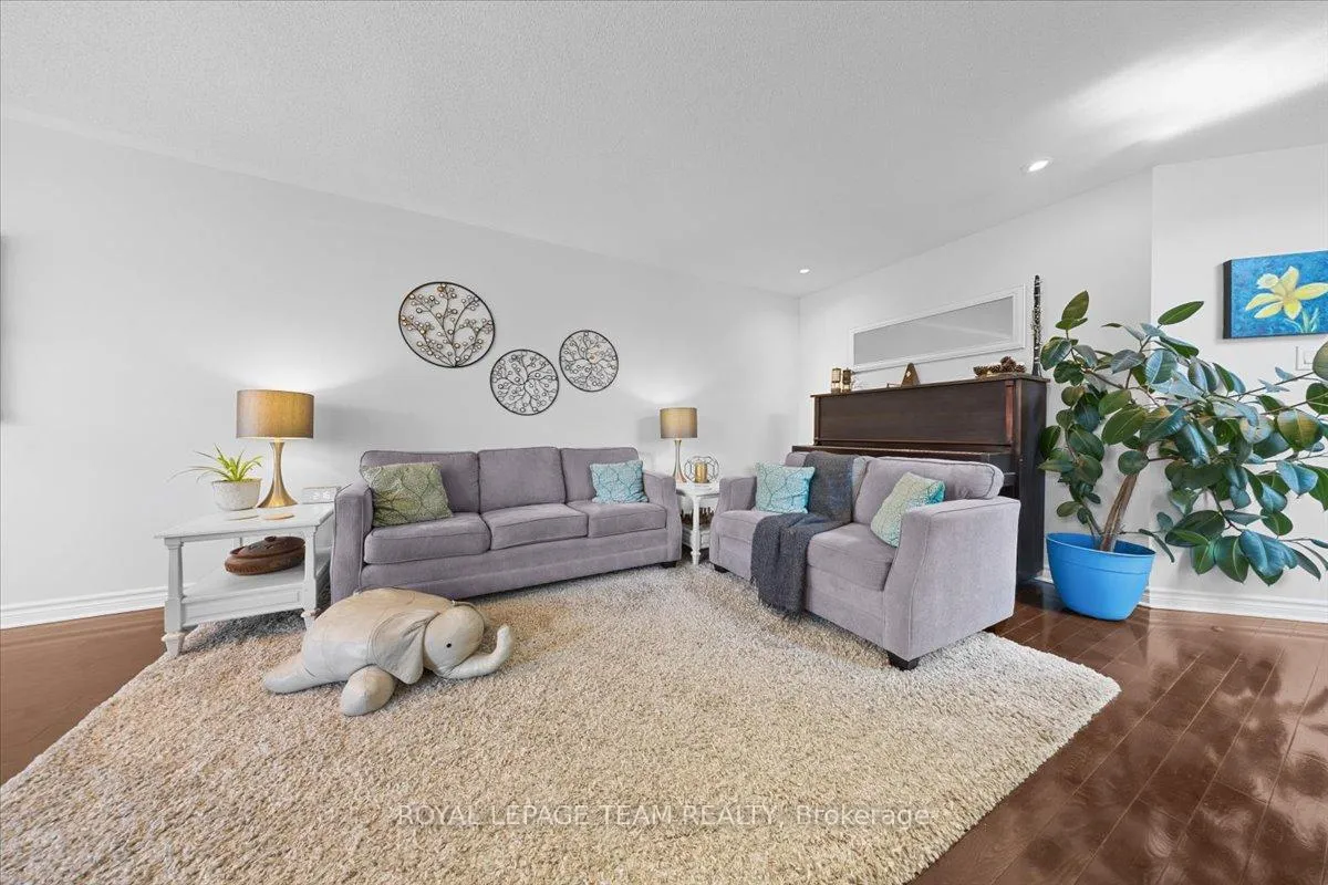 Photo 15 of 345 Forestbrook Street, Ottawa, Kanata - Morgan's Grant/South March — HOMEH
