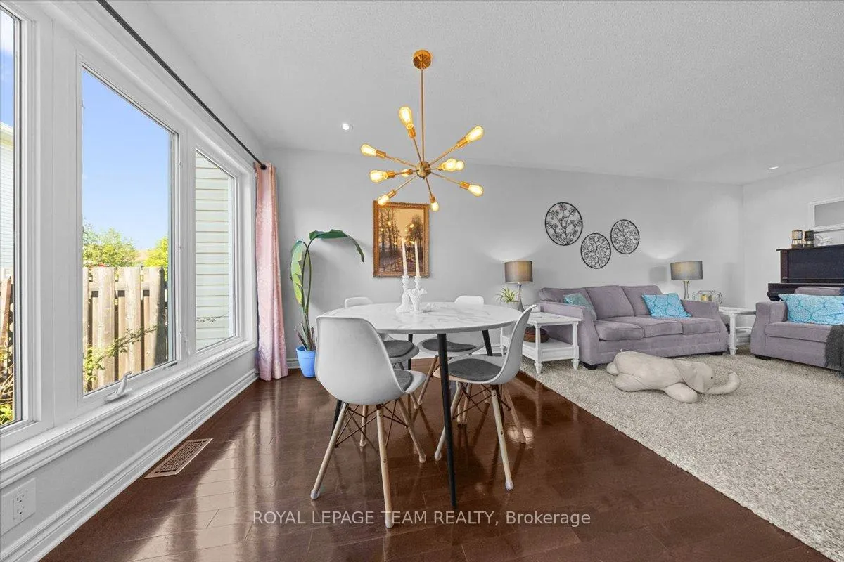 Photo 18 of 345 Forestbrook Street, Ottawa, Kanata - Morgan's Grant/South March — HOMEH