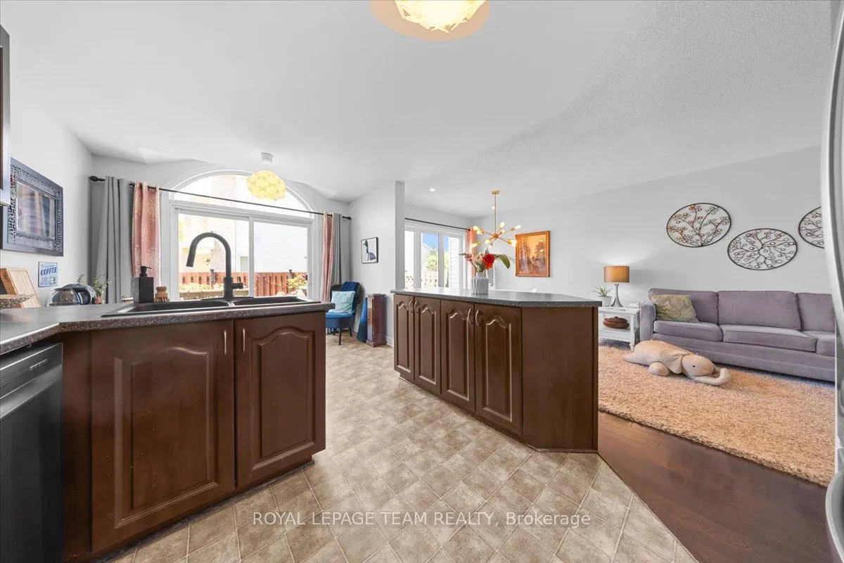 Photo 23 of 345 Forestbrook Street, Ottawa, Kanata - Morgan's Grant/South March — HOMEH