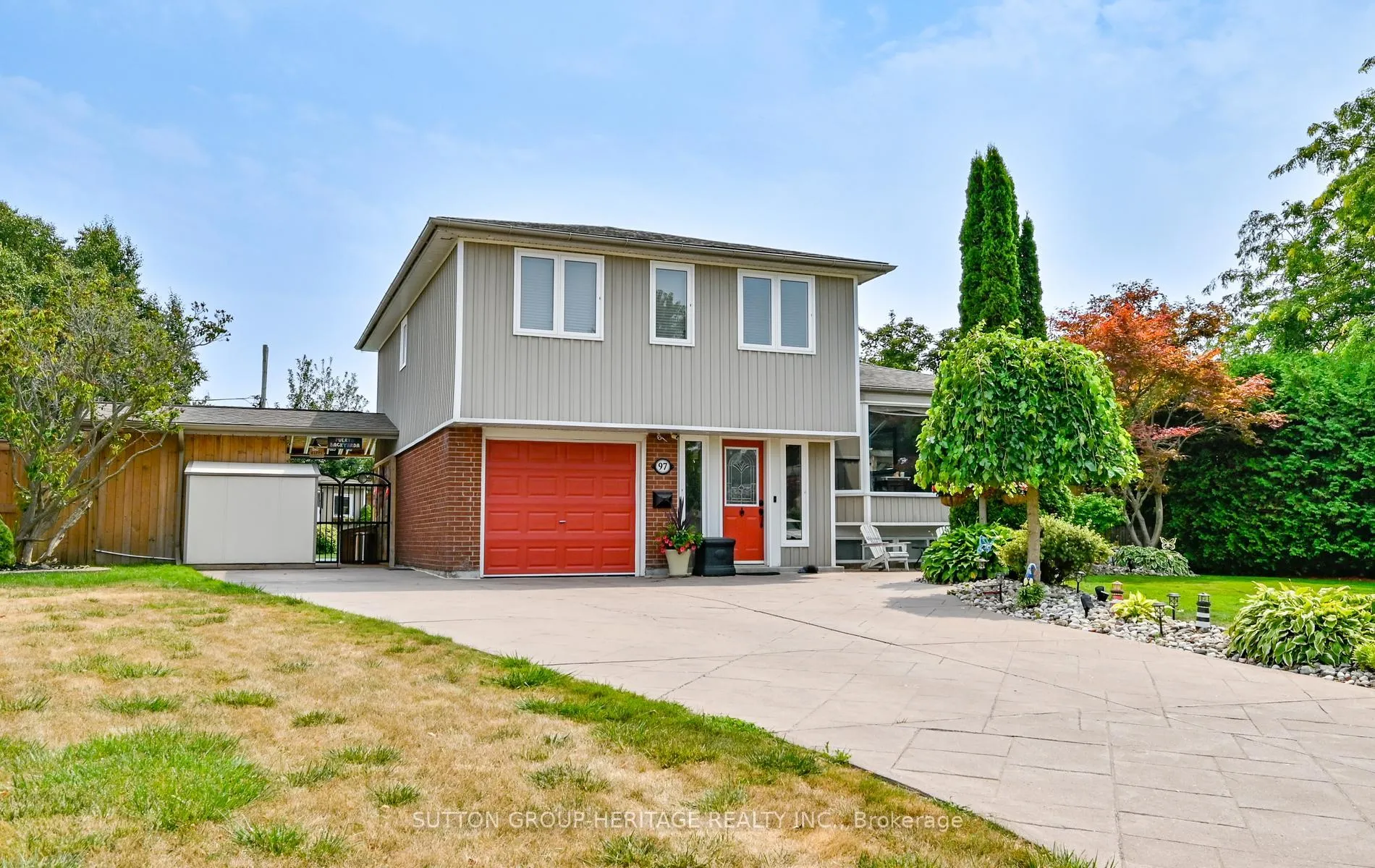 Photo 2 of 97 Clover Ridge Drive E, Ajax, South East — HOMEH