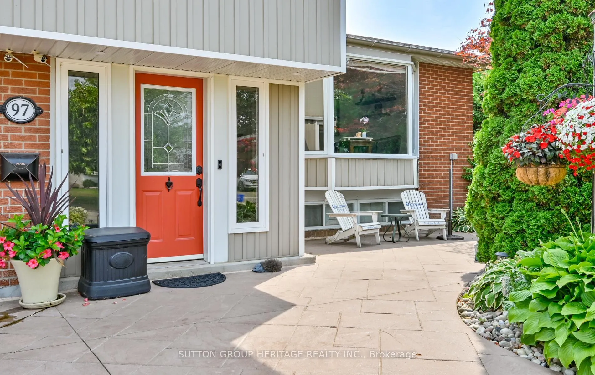 Photo 3 of 97 Clover Ridge Drive E, Ajax, South East — HOMEH