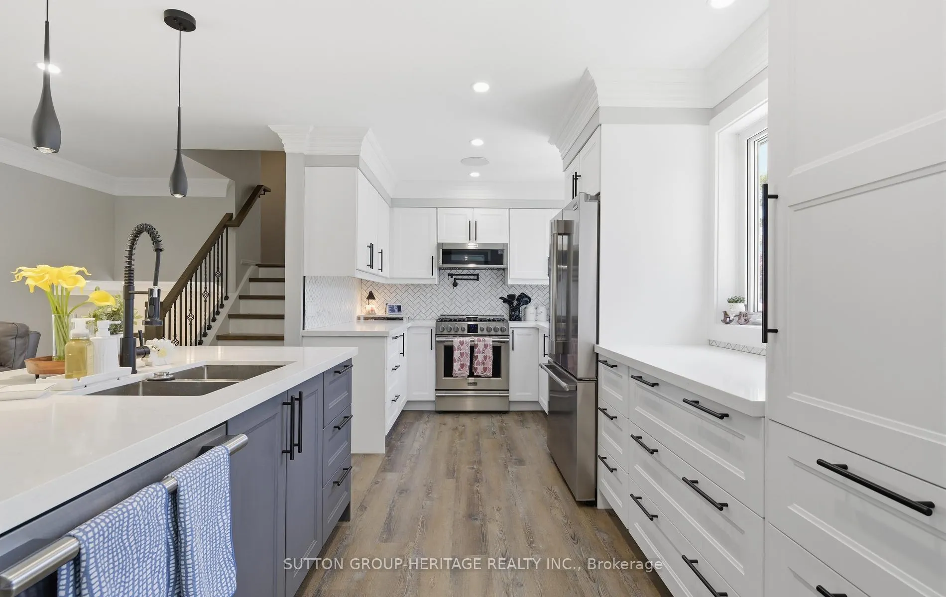 Photo 9 of 97 Clover Ridge Drive E, Ajax, South East — HOMEH