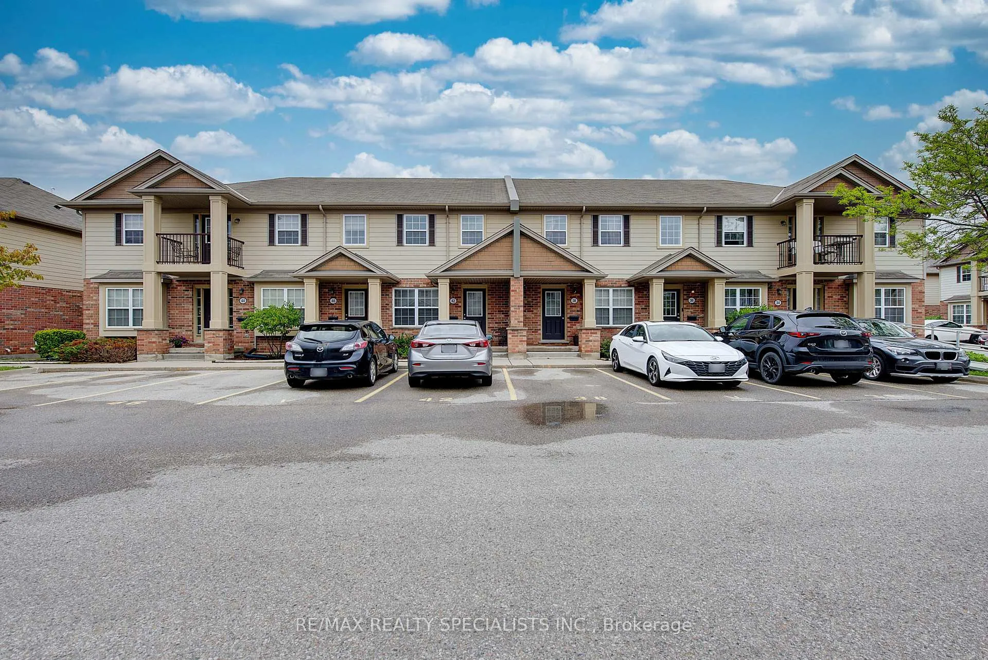 Photo 2 of Unit 38, 3320 Meadowgate Boulevard, London, South U — HOMEH