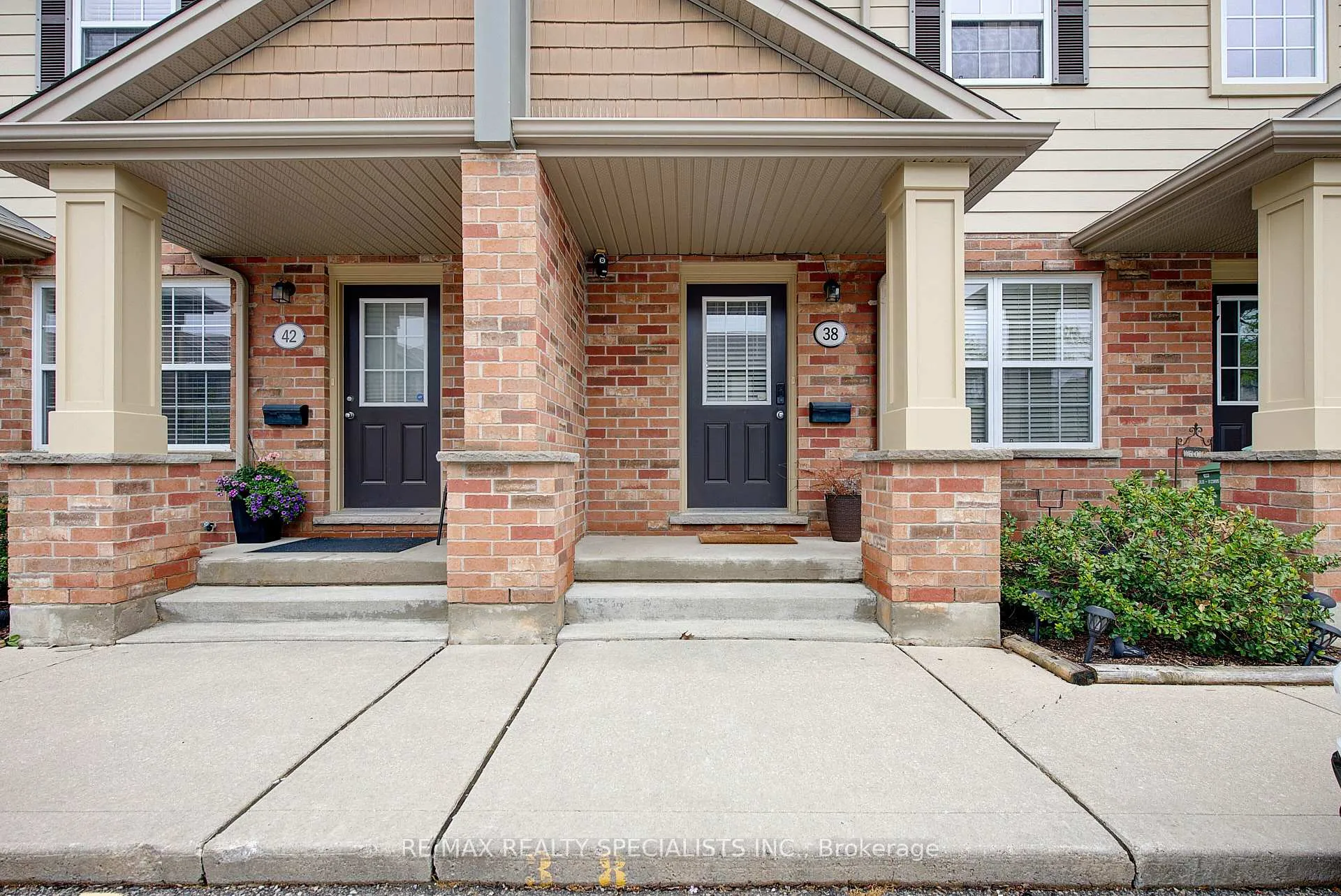 Photo 6 of Unit 38, 3320 Meadowgate Boulevard, London, South U — HOMEH