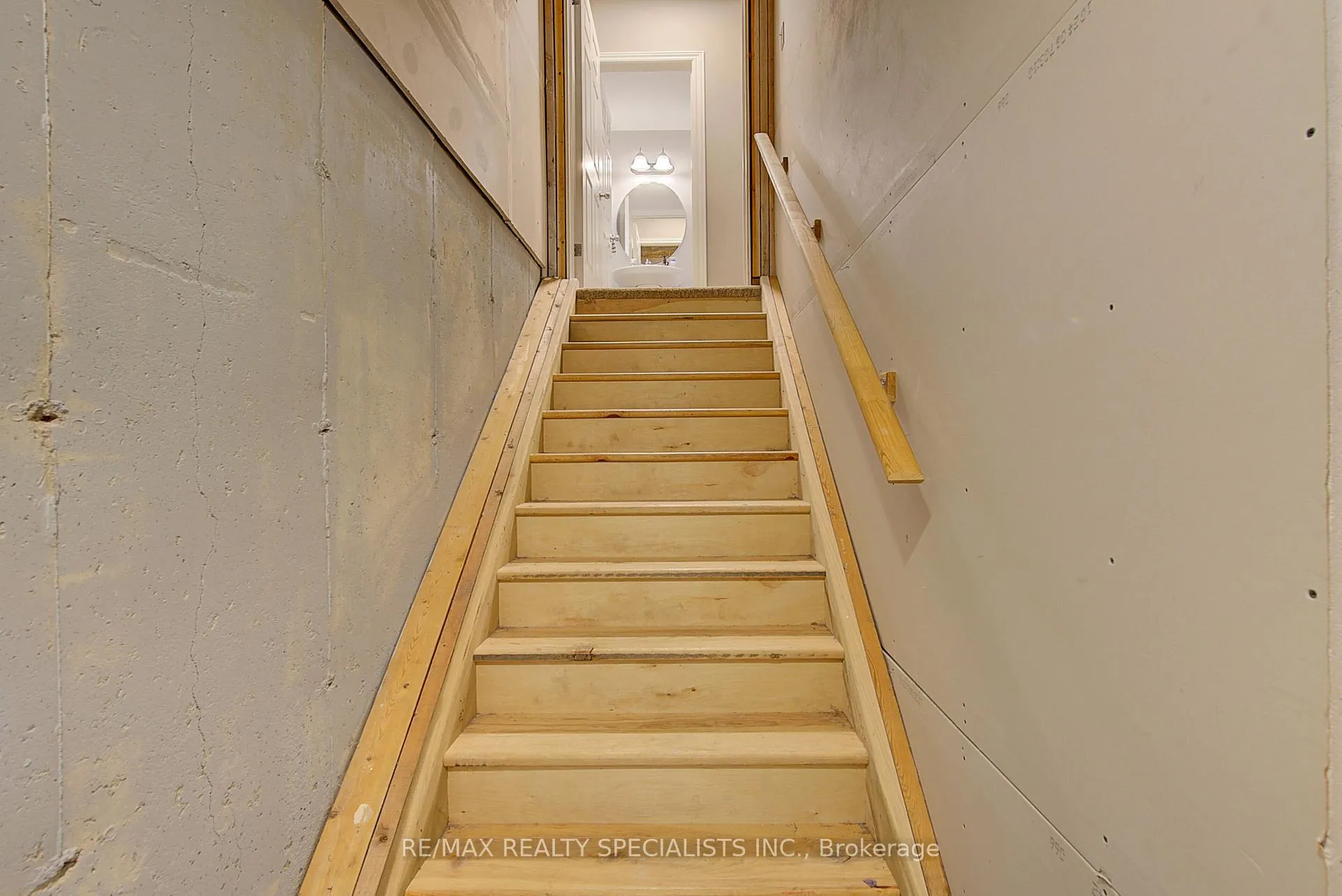 Photo 32 of Unit 38, 3320 Meadowgate Boulevard, London, South U — HOMEH