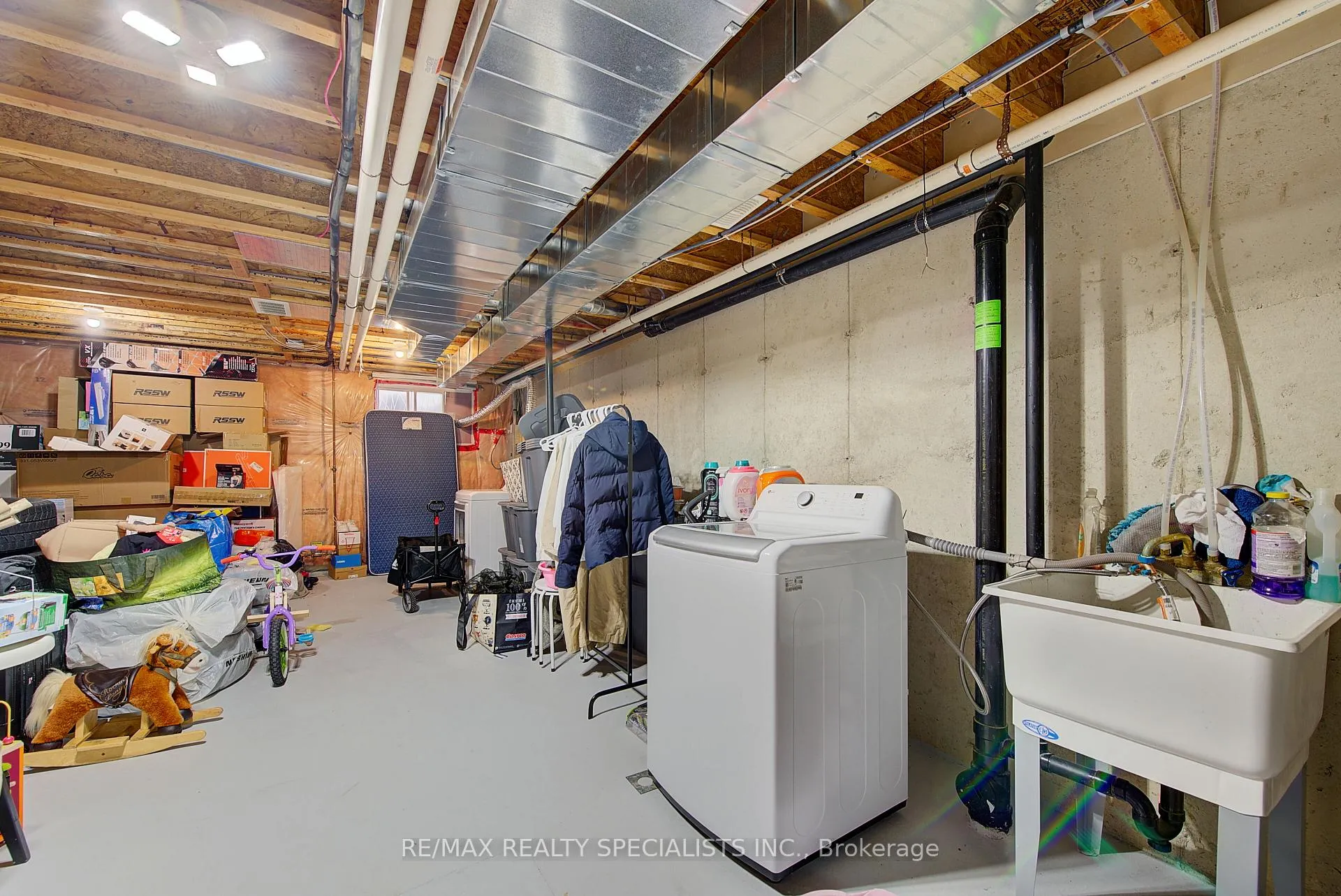 Photo 34 of Unit 38, 3320 Meadowgate Boulevard, London, South U — HOMEH