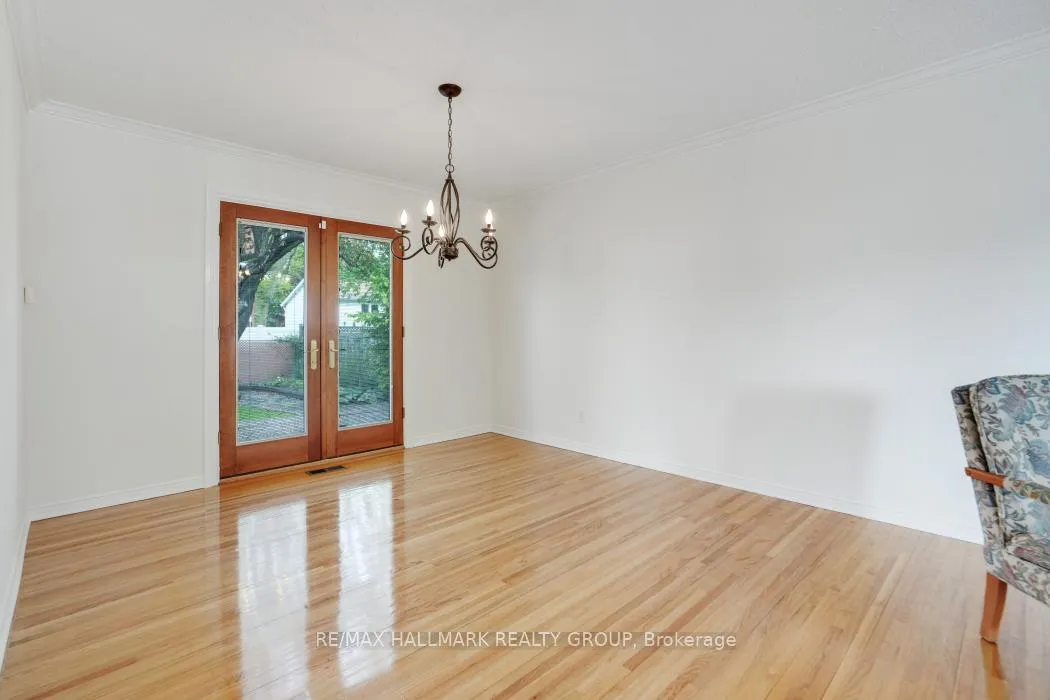 Photo 9 of 39 Parkwood Crescent, Ottawa, Blackburn Hamlet — HOMEH