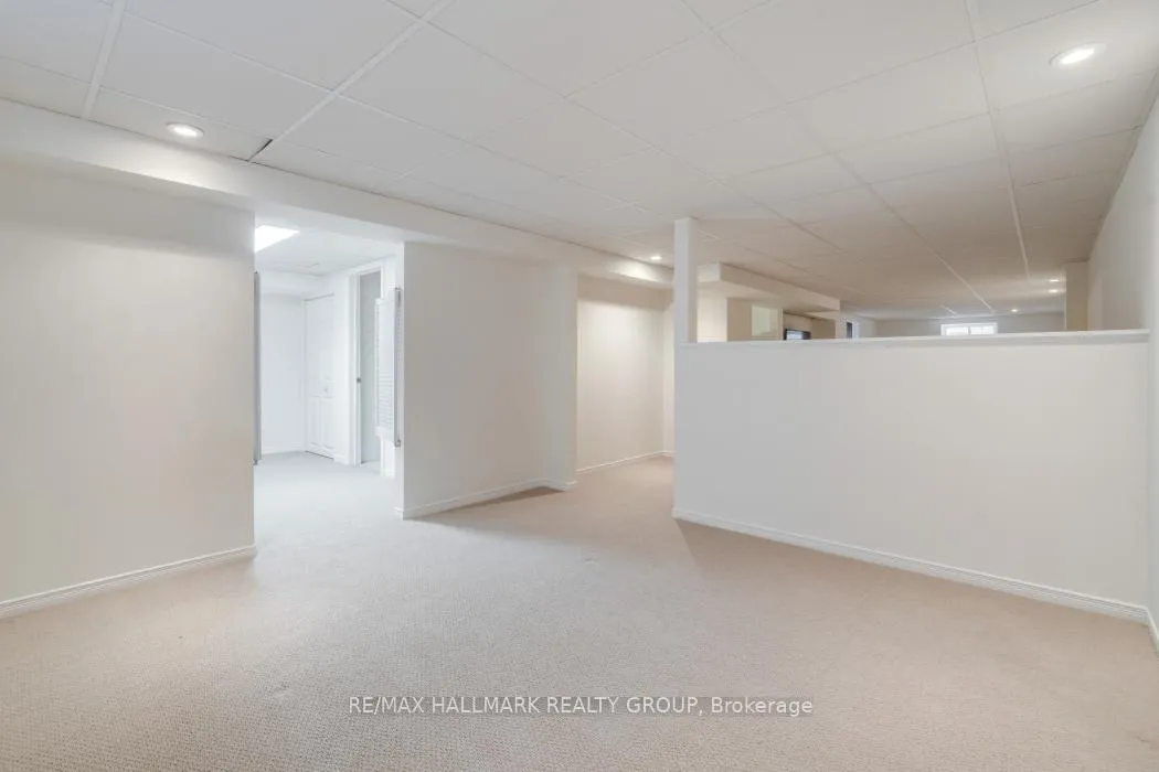 Photo 30 of 39 Parkwood Crescent, Ottawa, Blackburn Hamlet — HOMEH