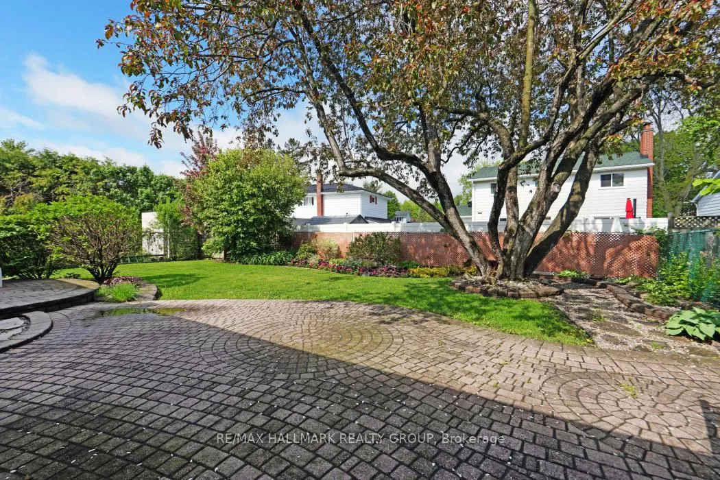 Photo 35 of 39 Parkwood Crescent, Ottawa, Blackburn Hamlet — HOMEH