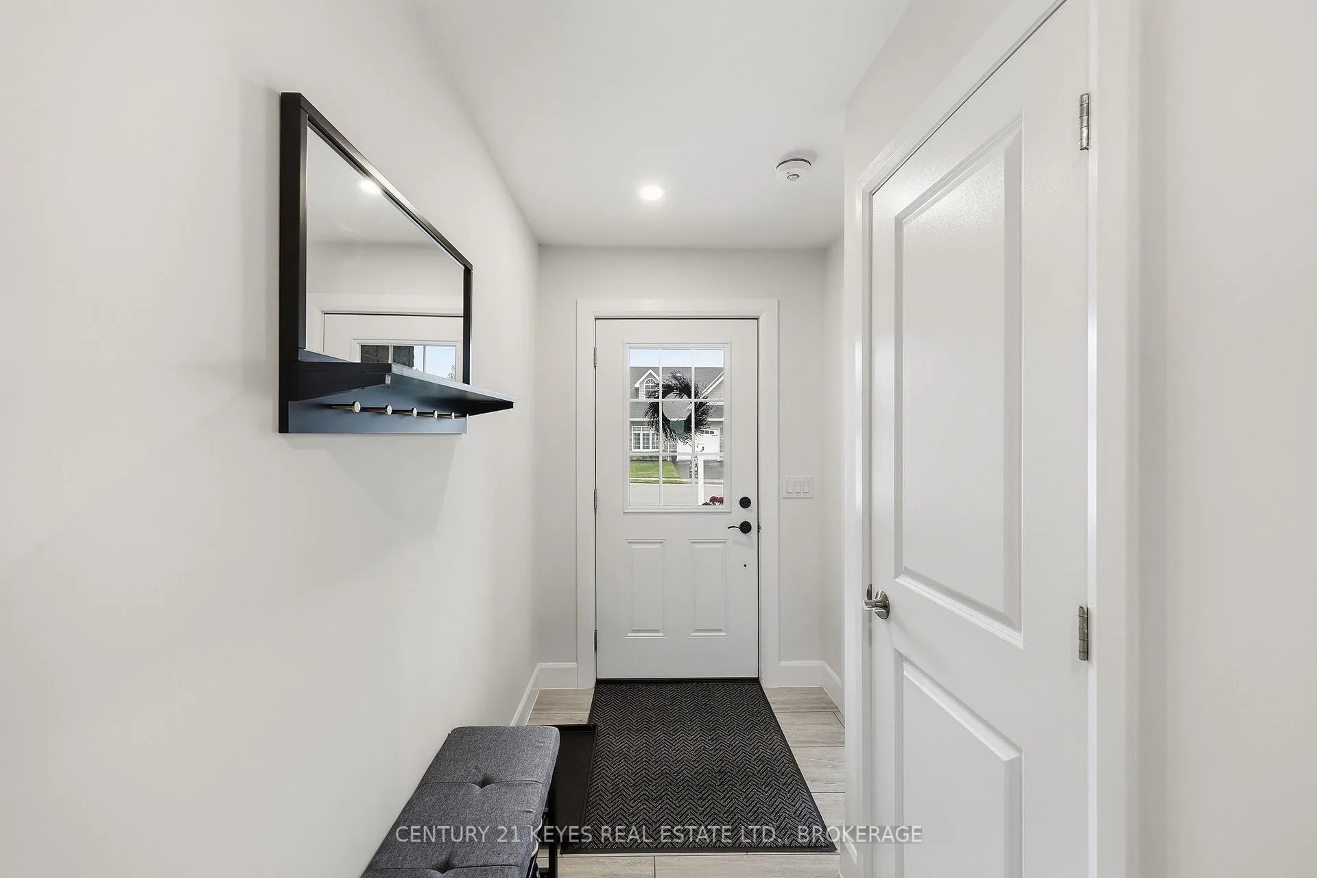 Photo 3 of 188 Wilmer Avenue, Gananoque — HOMEH