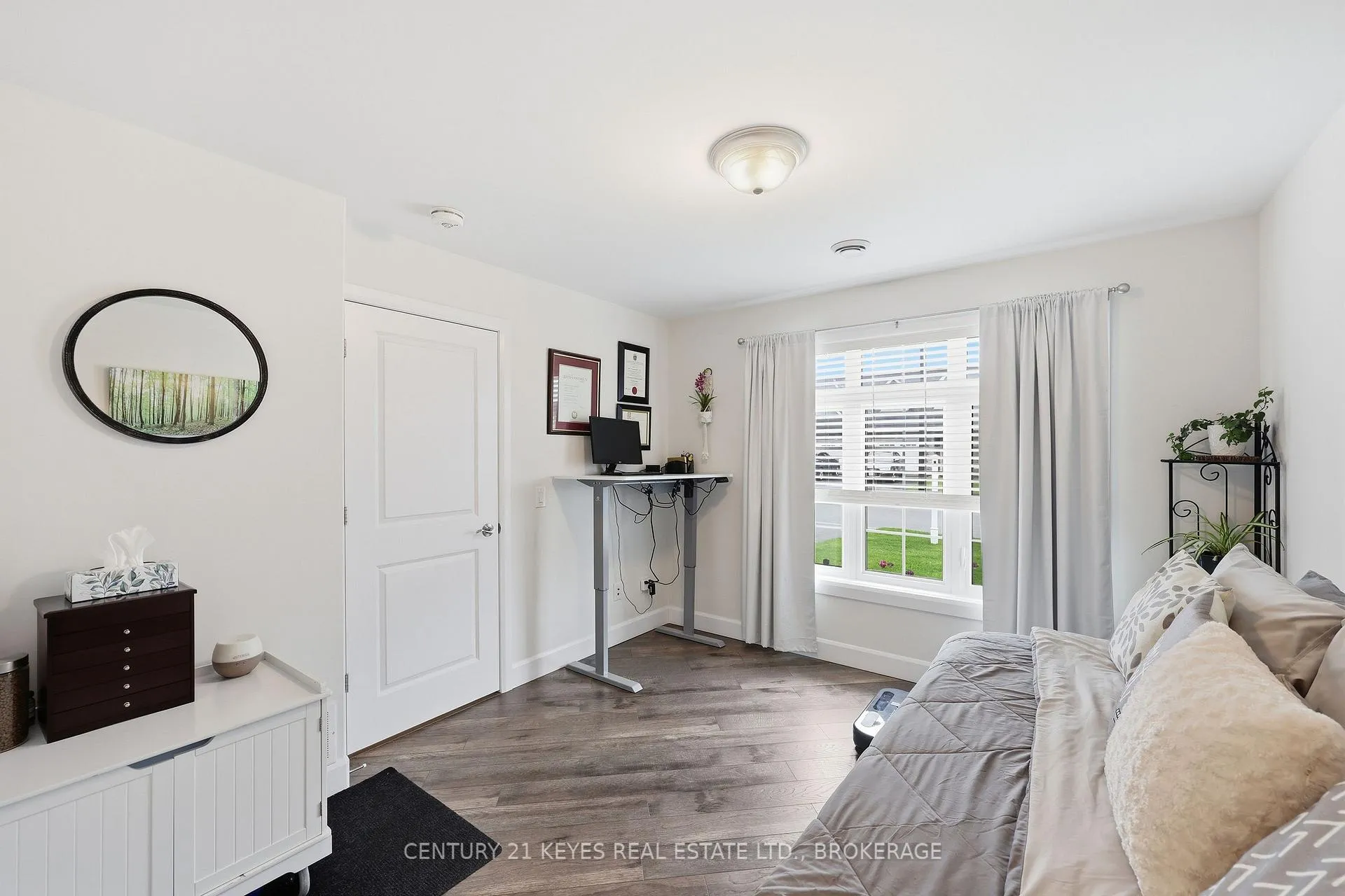 Photo 6 of 188 Wilmer Avenue, Gananoque — HOMEH