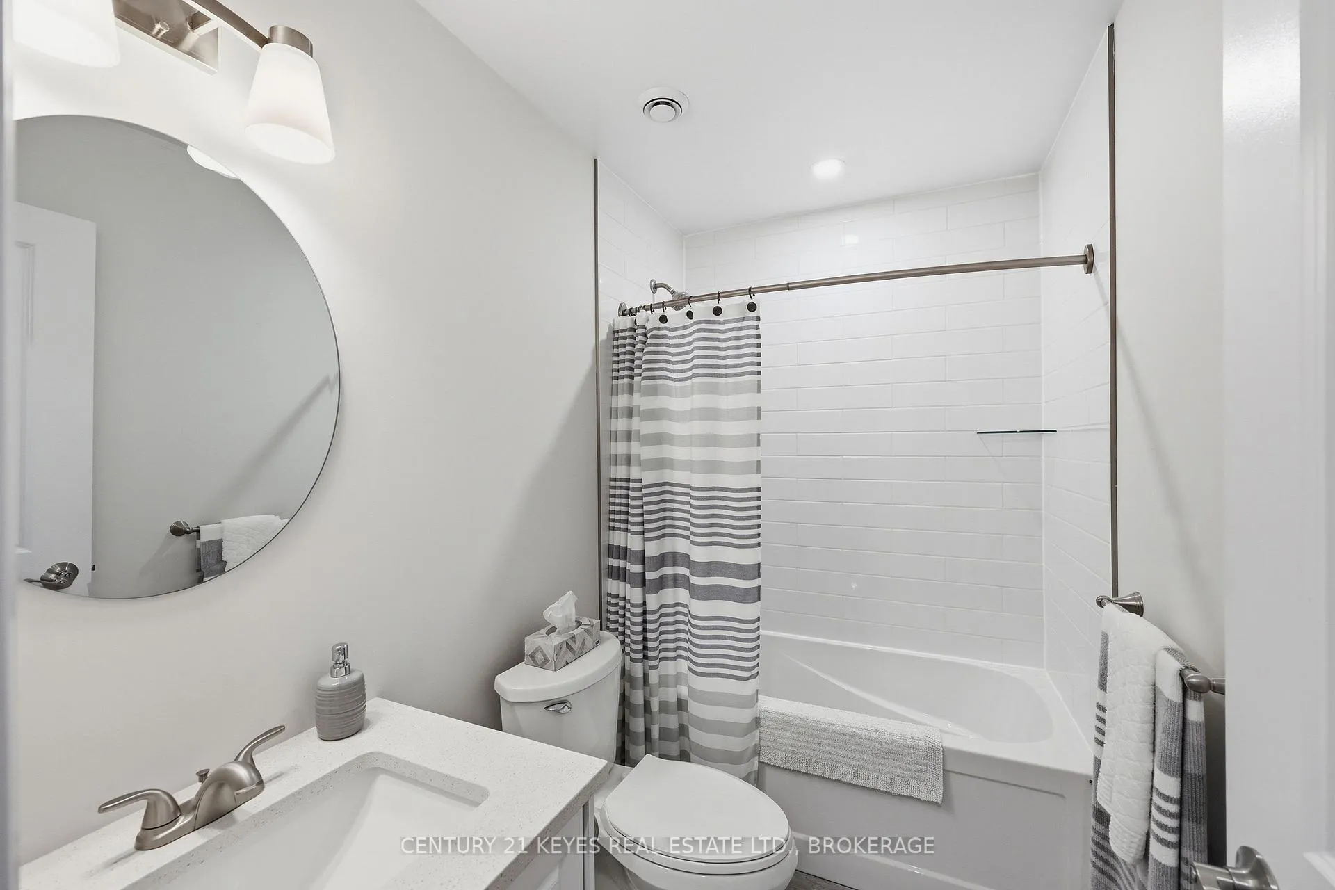 Photo 8 of 188 Wilmer Avenue, Gananoque — HOMEH