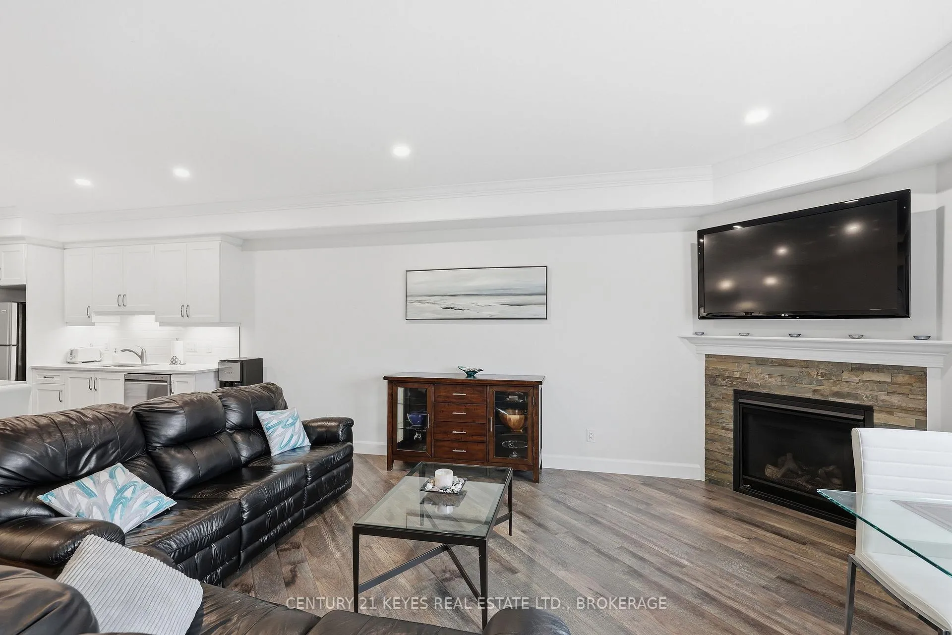 Photo 19 of 188 Wilmer Avenue, Gananoque — HOMEH