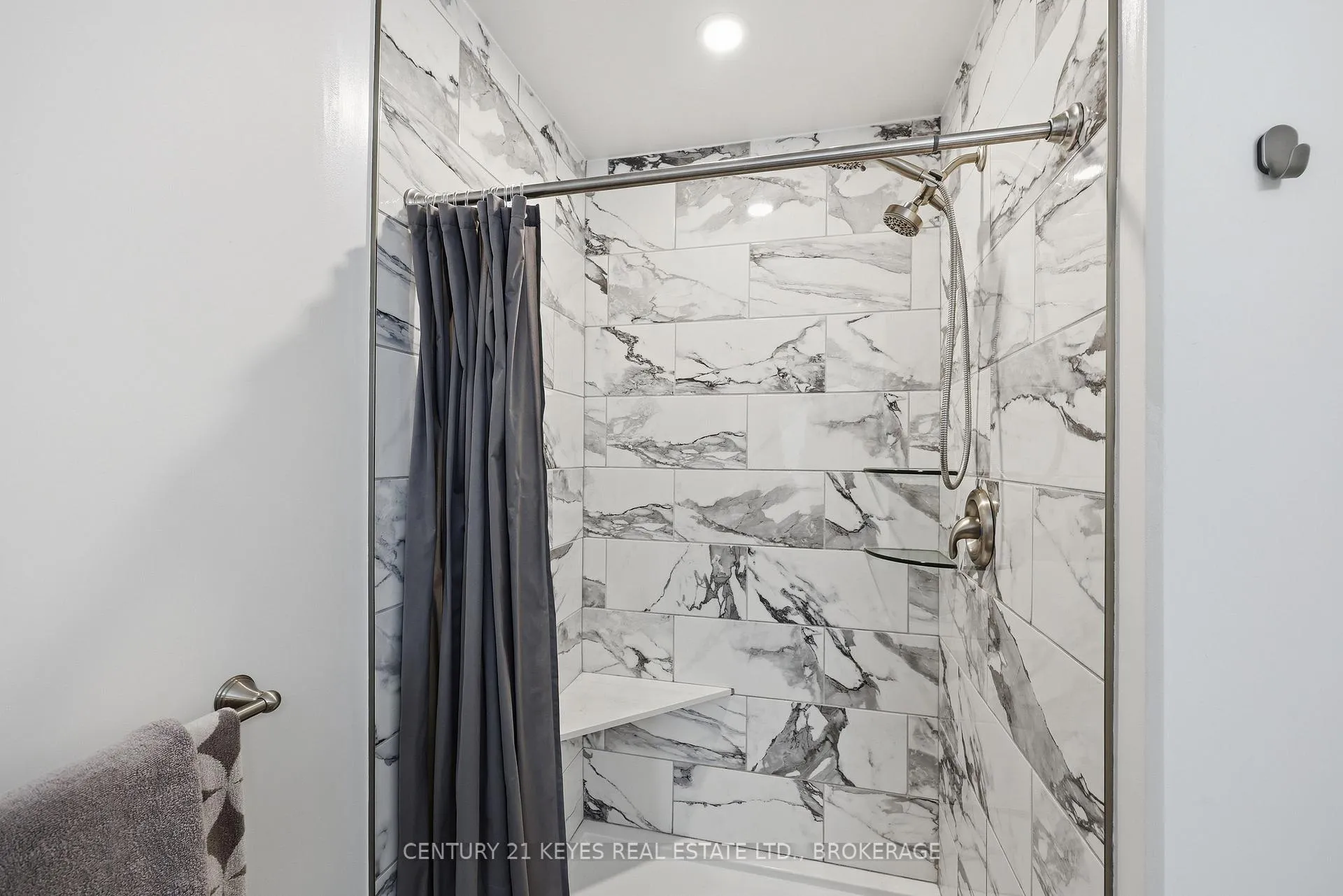 Photo 25 of 188 Wilmer Avenue, Gananoque — HOMEH