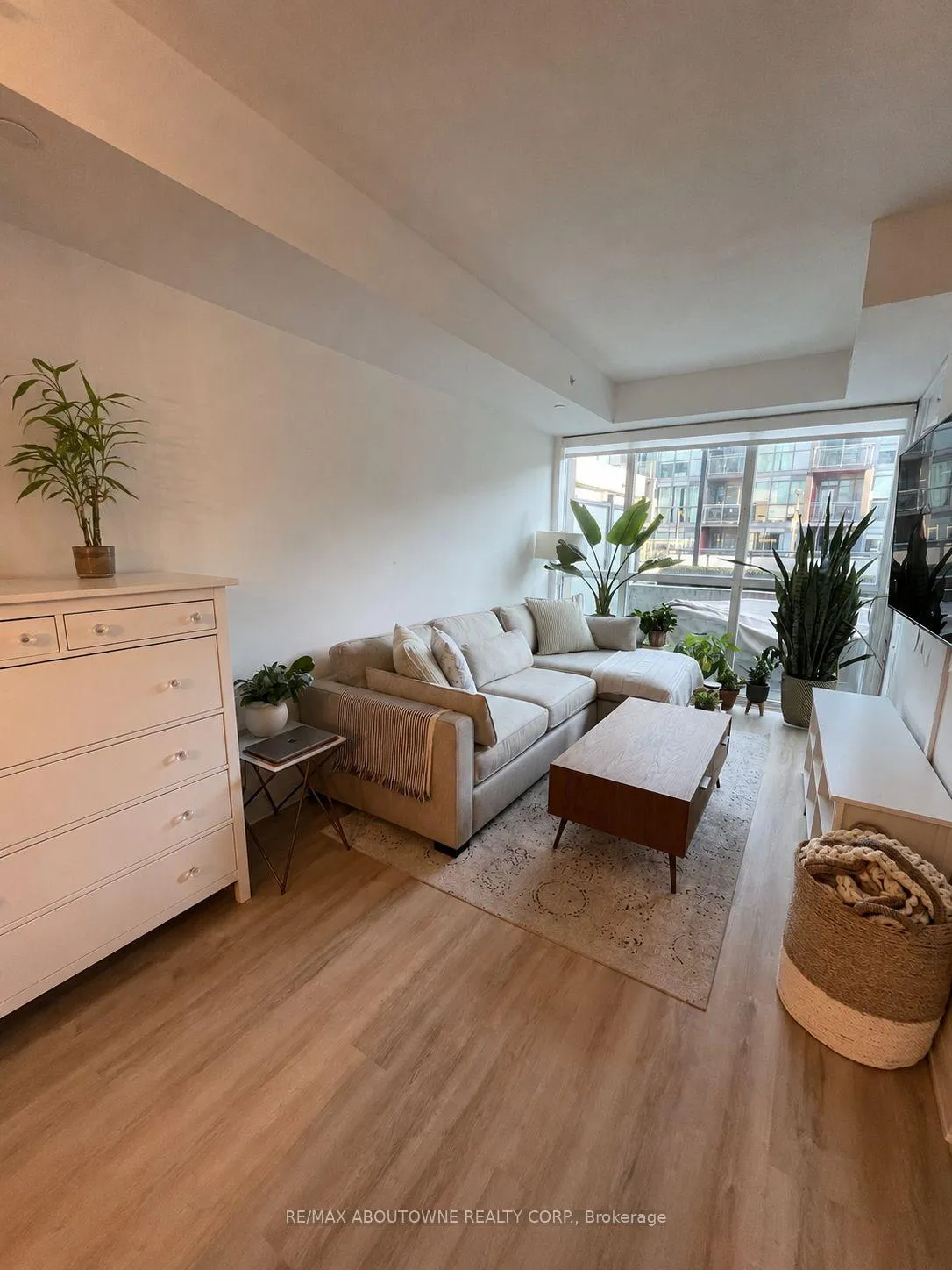 Photo 6 of Unit B217, 5240 Dundas Street, Burlington, Orchard — HOMEH