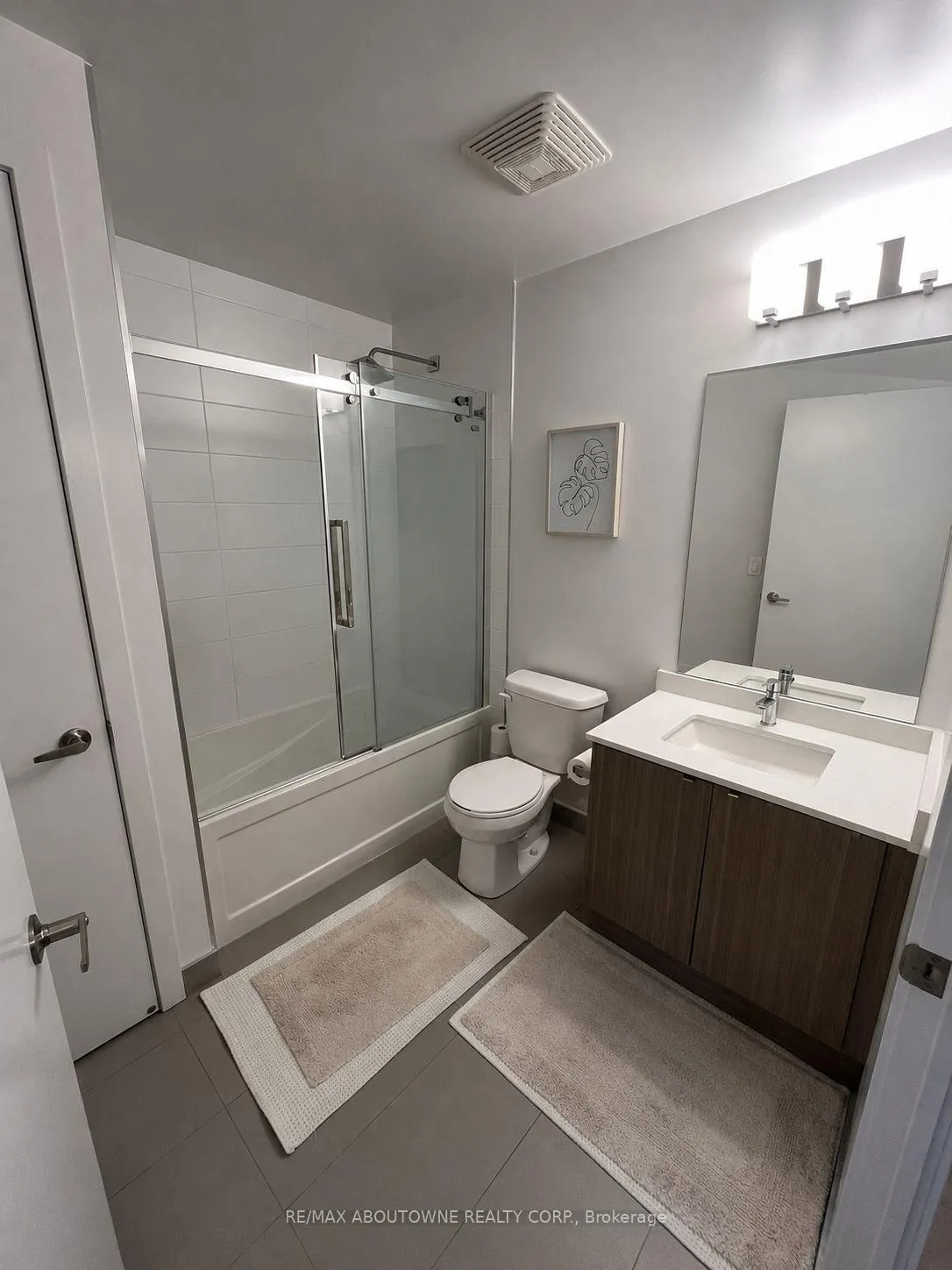 Photo 13 of Unit B217, 5240 Dundas Street, Burlington, Orchard — HOMEH