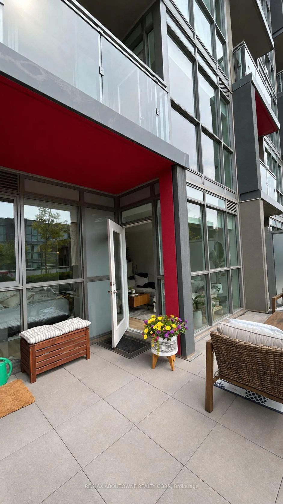 Photo 14 of Unit B217, 5240 Dundas Street, Burlington, Orchard — HOMEH